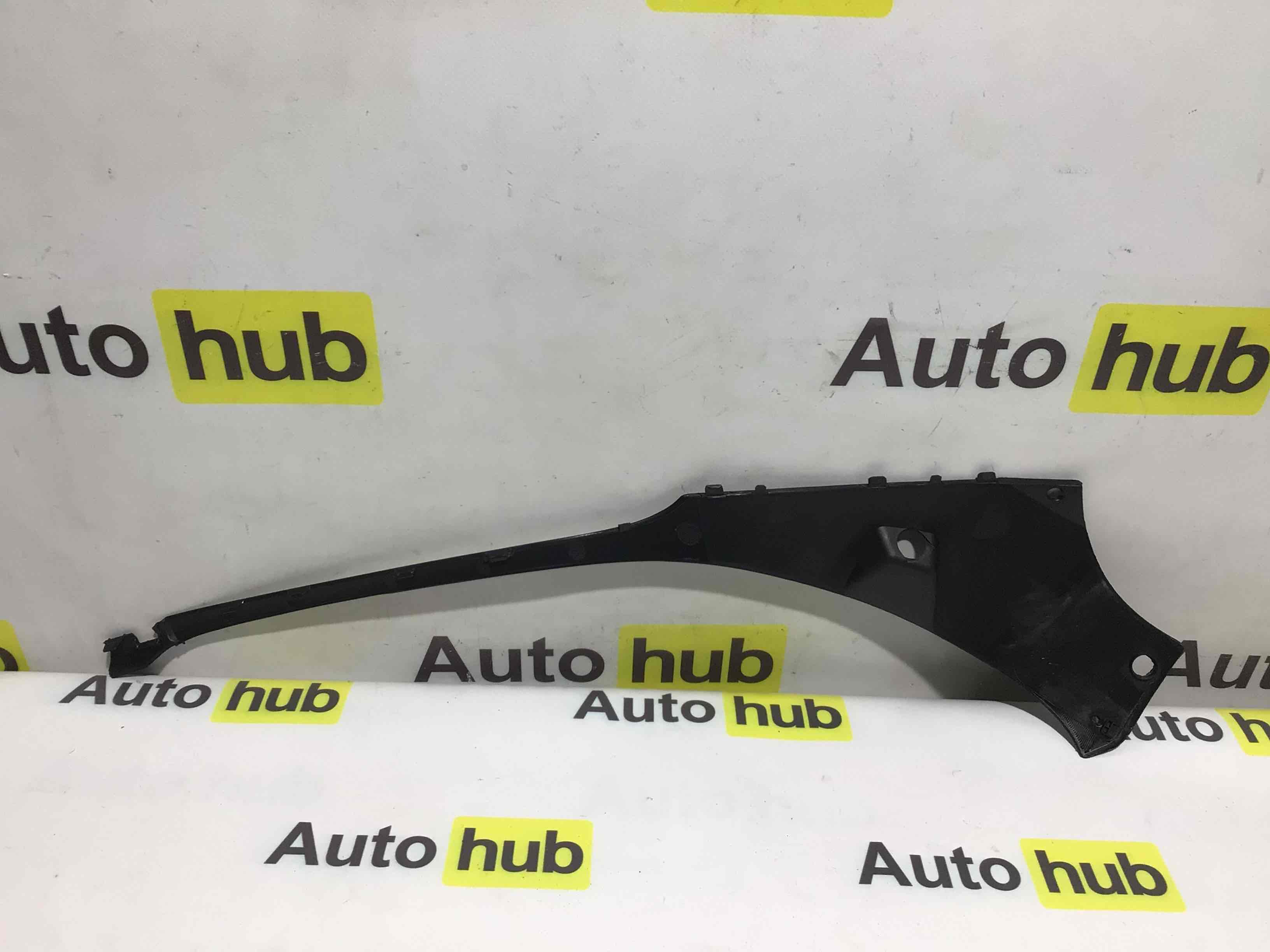 Пластик моторного отсека Porsche Macan 300326-036