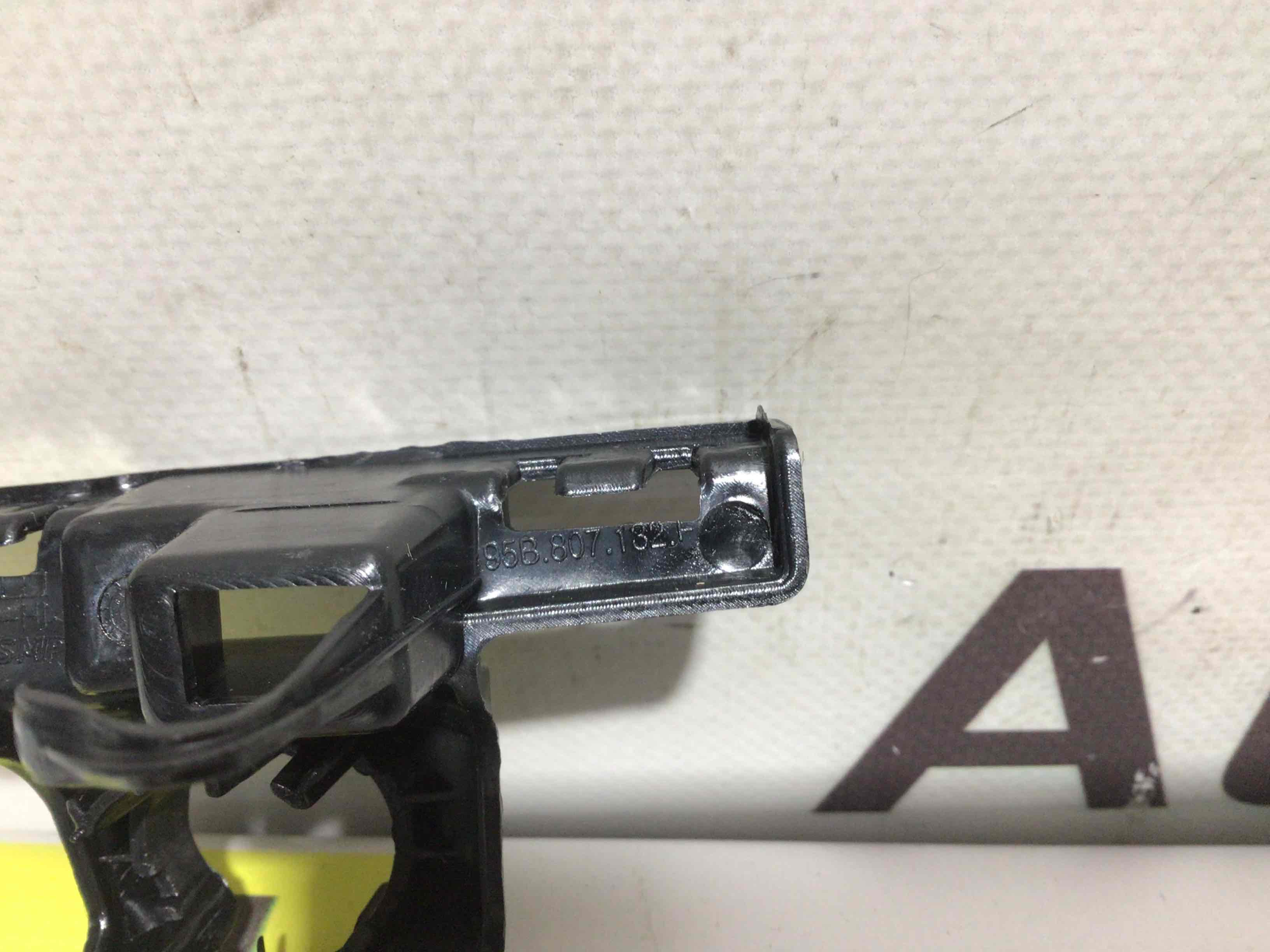 Крепление, кронштейн Porsche Macan 300326-041