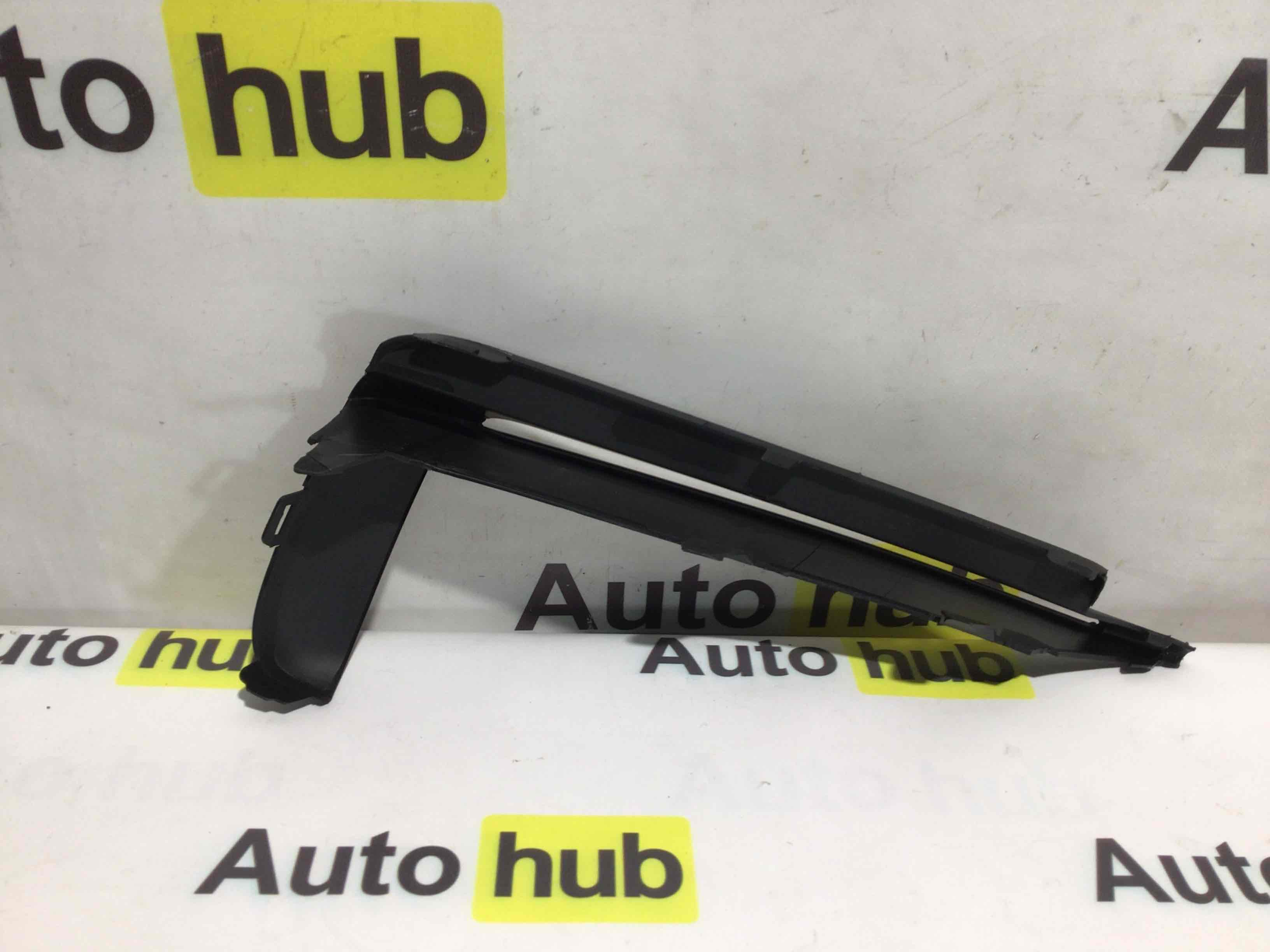 Заглушка, вставка (решетка) в бампер Porsche Cayenne 300326-003