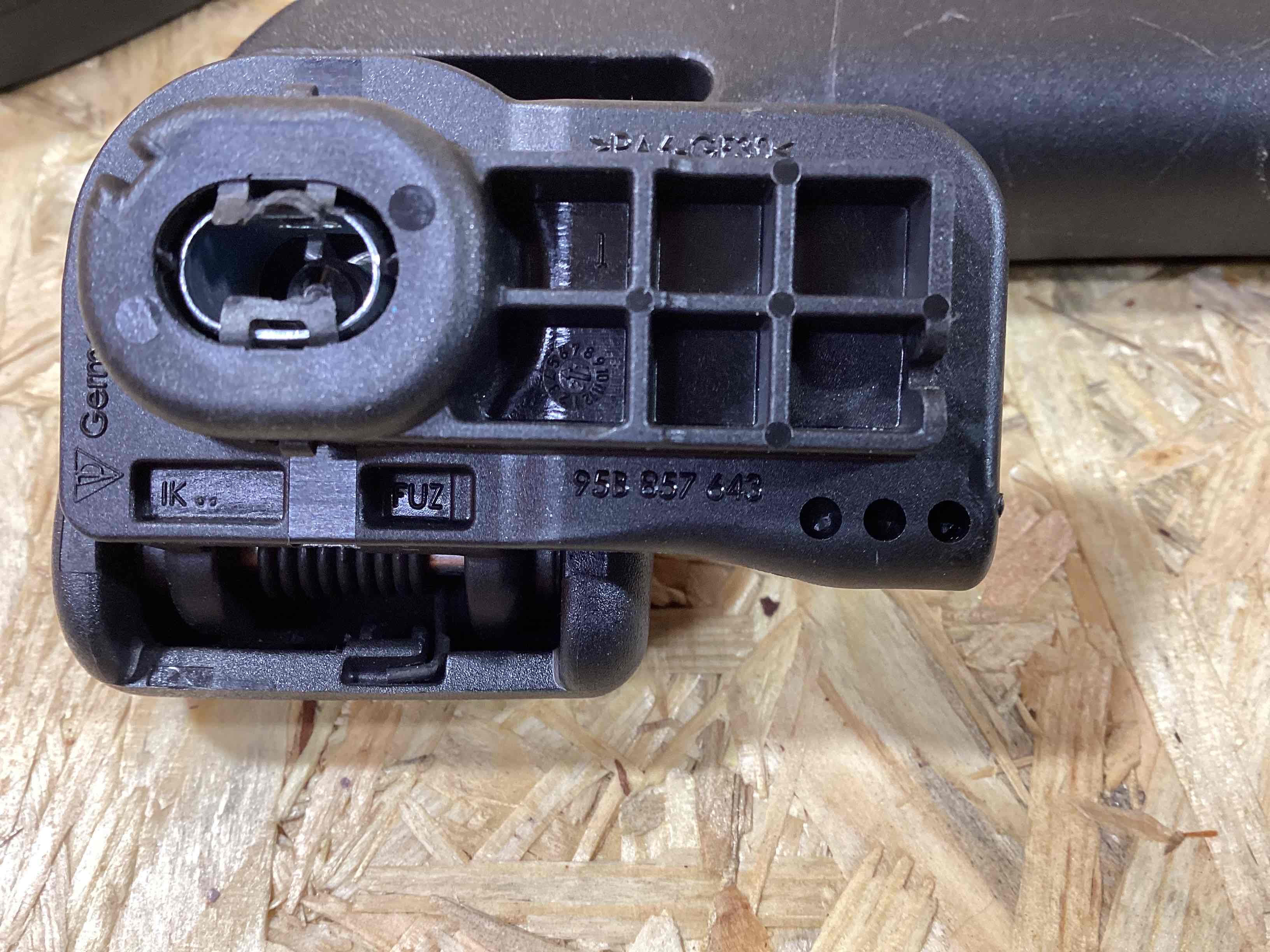 Ручка двери салона (внутренняя) Porsche Macan 300326-101