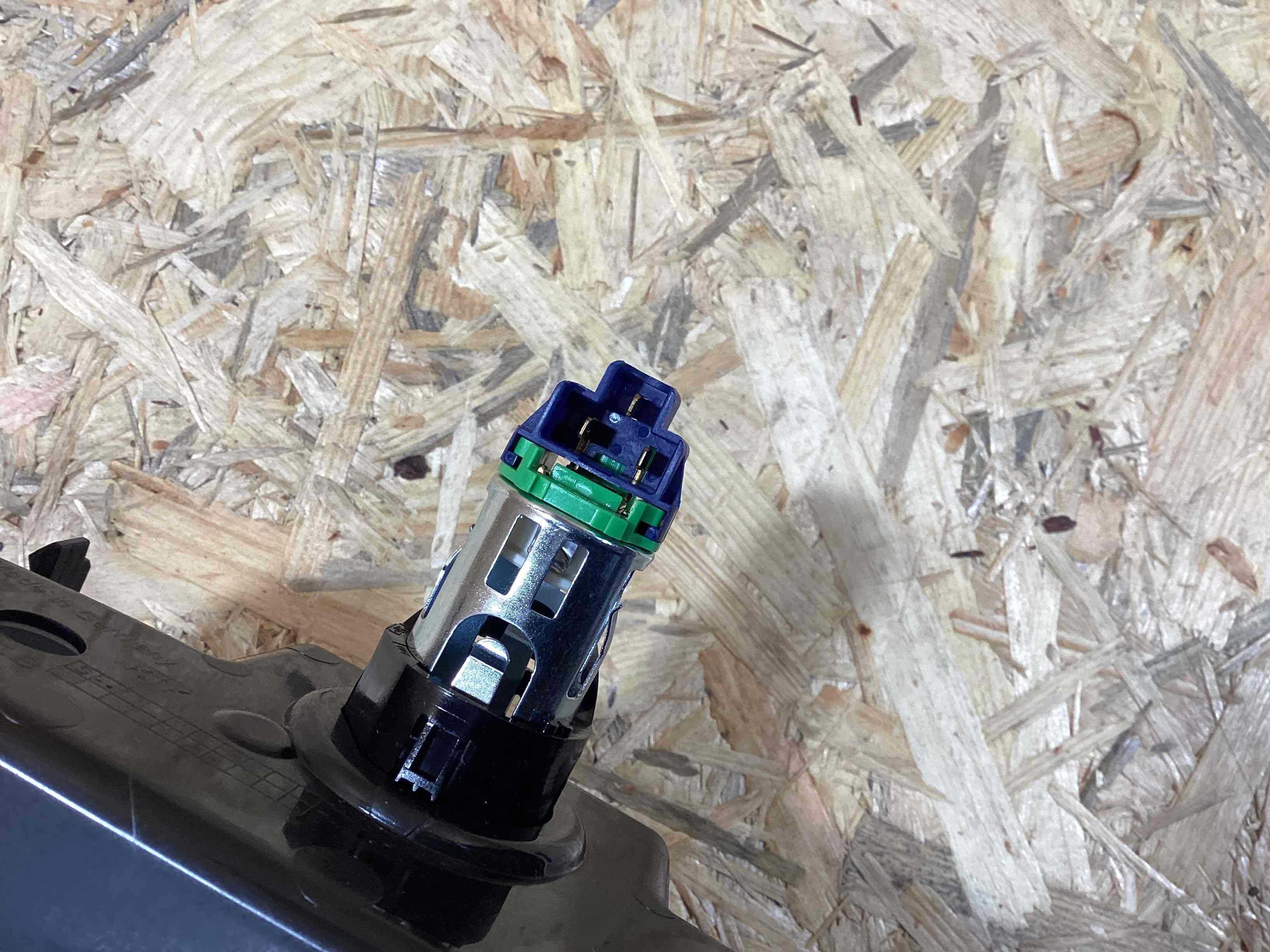 Консоль Porsche Macan 300326-108