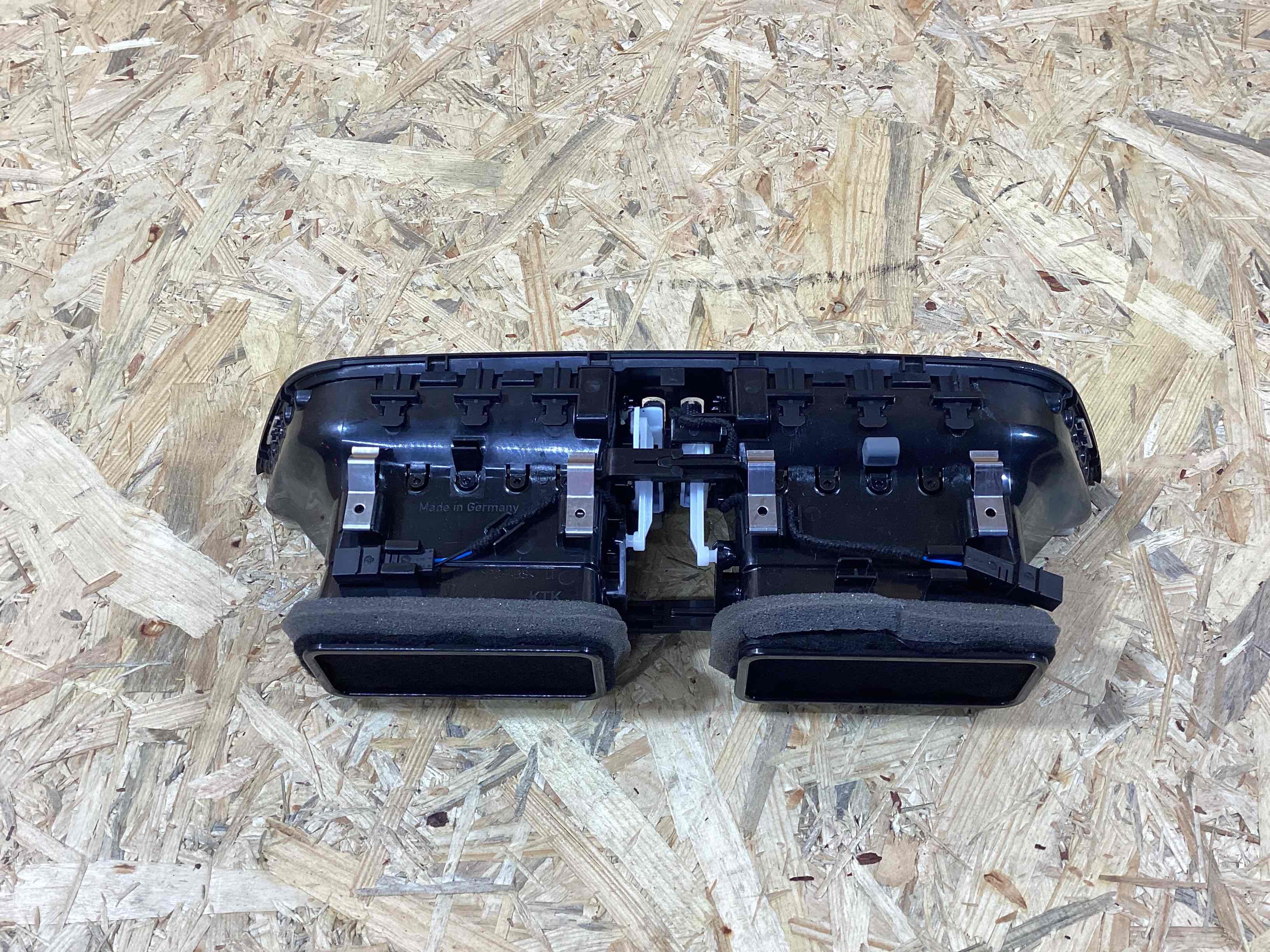 Воздуховод Porsche Macan 300326-110