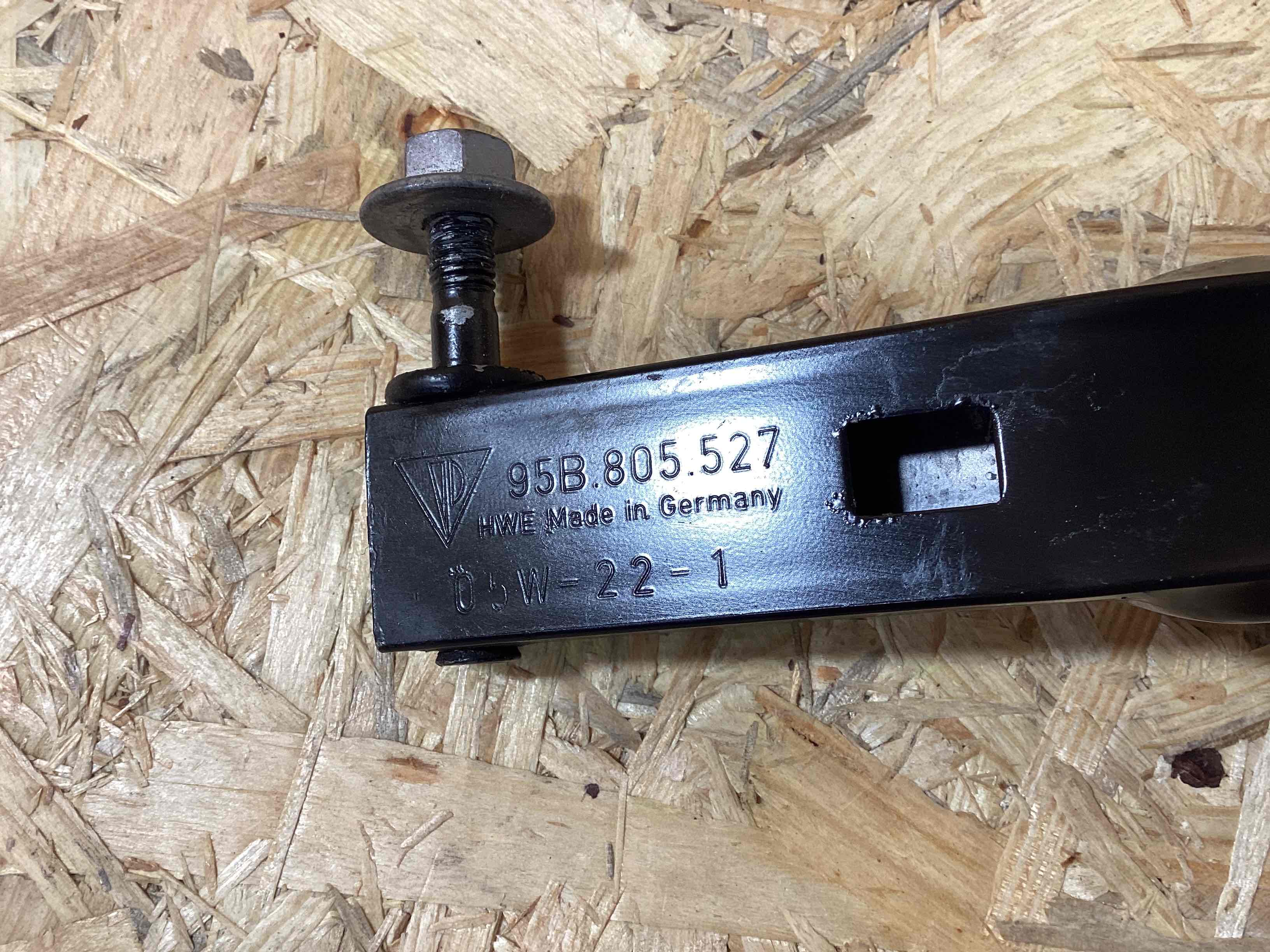 Крепление, кронштейн Porsche Macan 300326-113