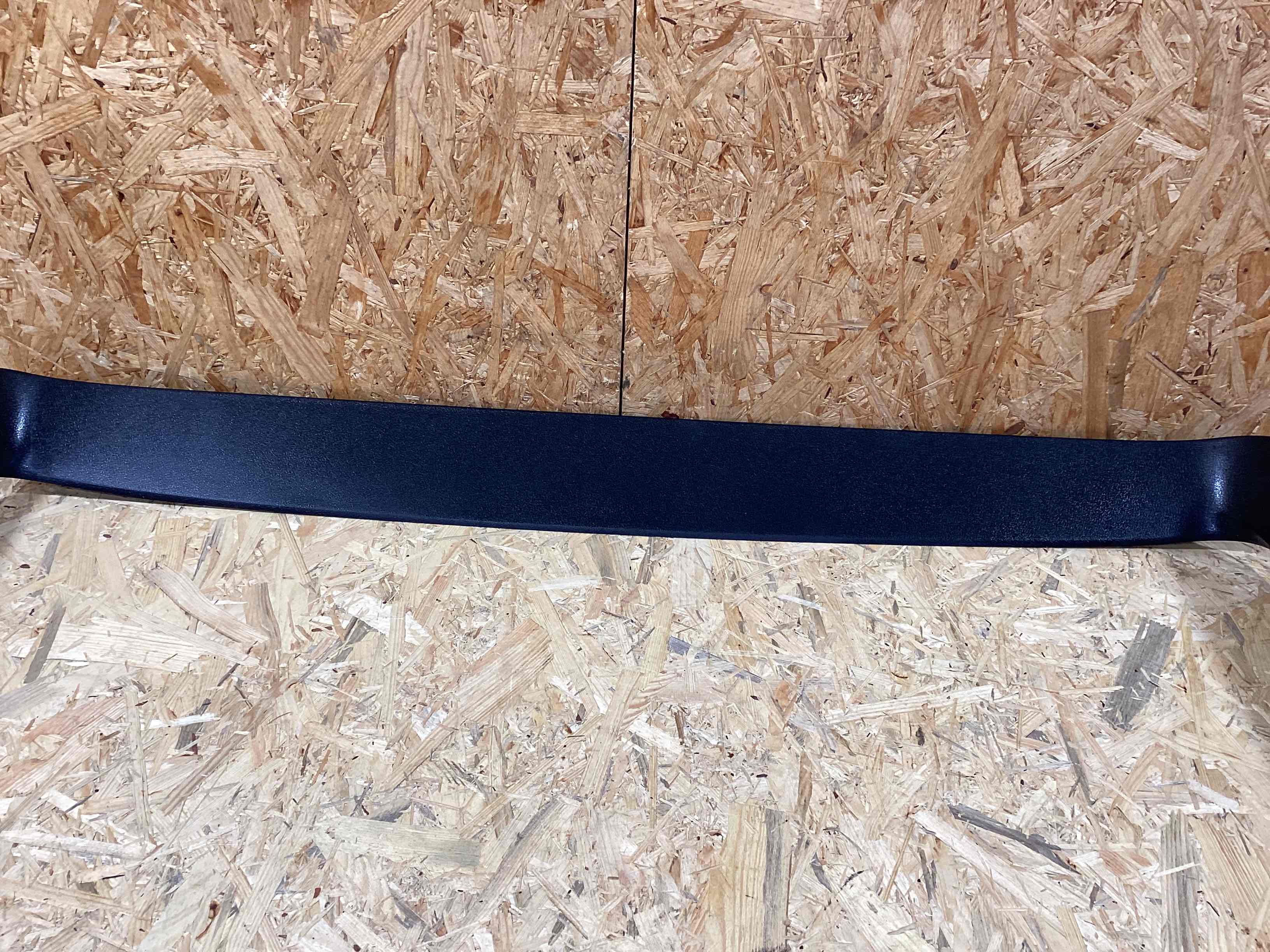 Элемент отделки салона, багажника Porsche Macan 300326-114