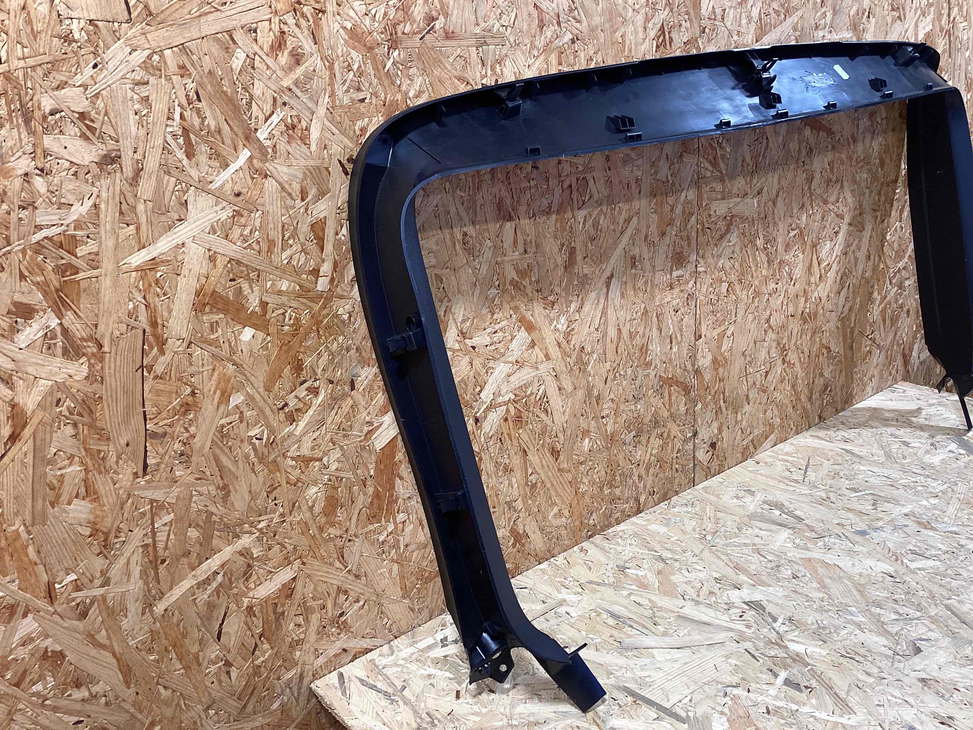 Элемент отделки салона, багажника Porsche Macan 300326-114