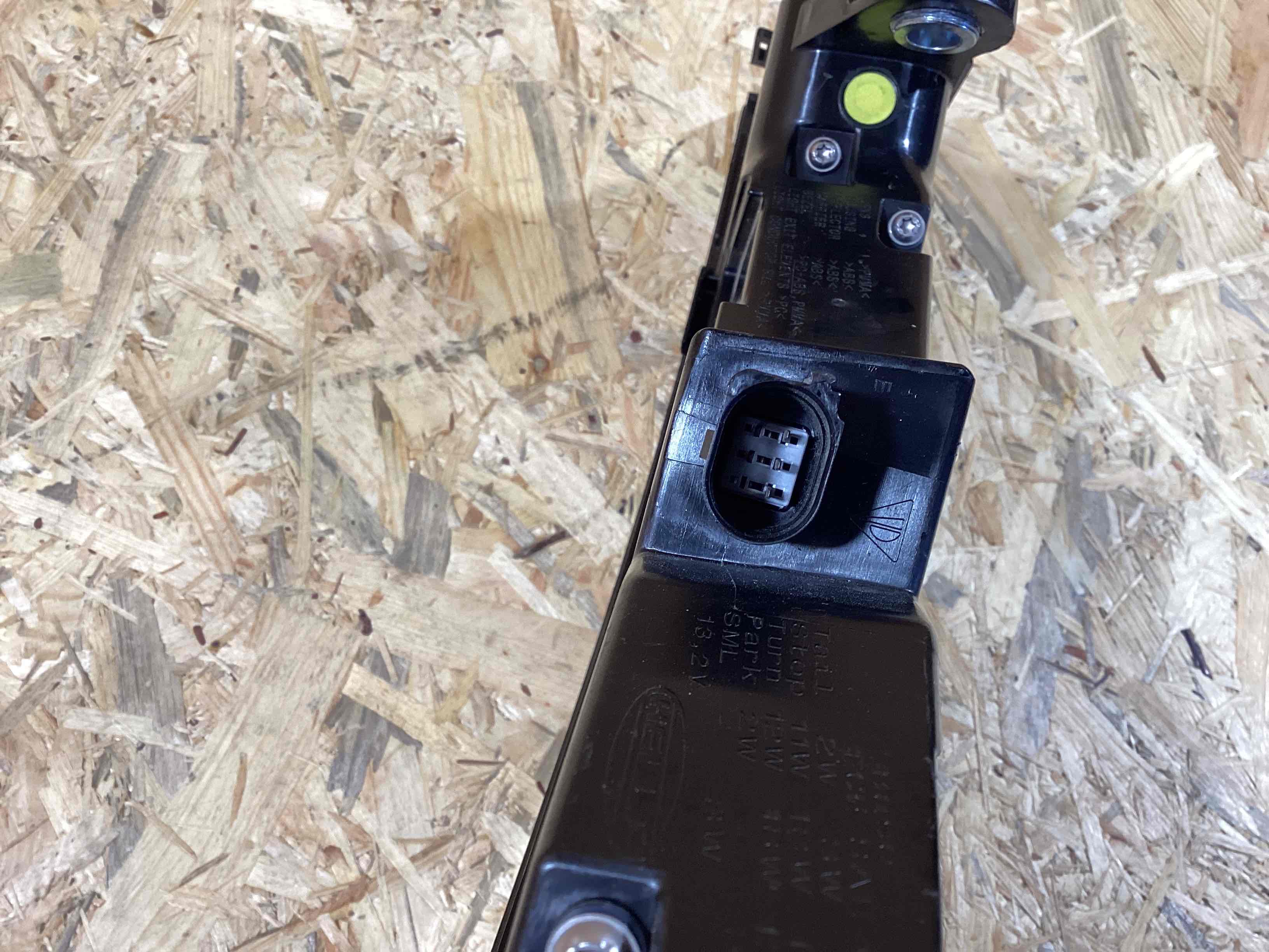 Фонарь задний левый Porsche Taycan 300326-115