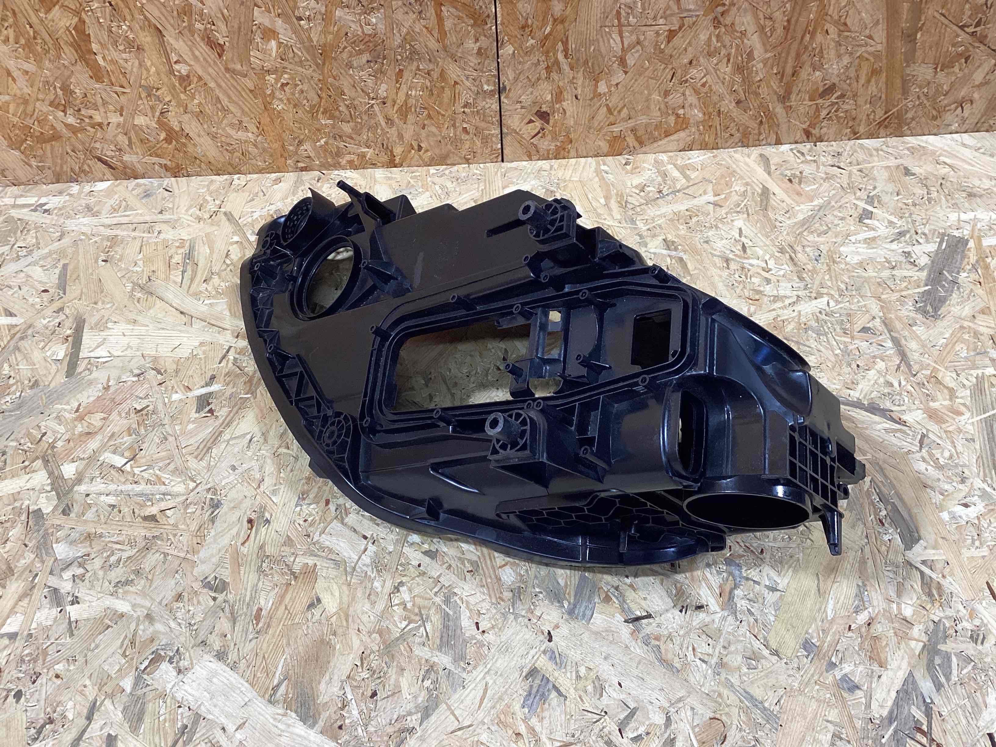 Фара правая Porsche Cayenne 300326-118