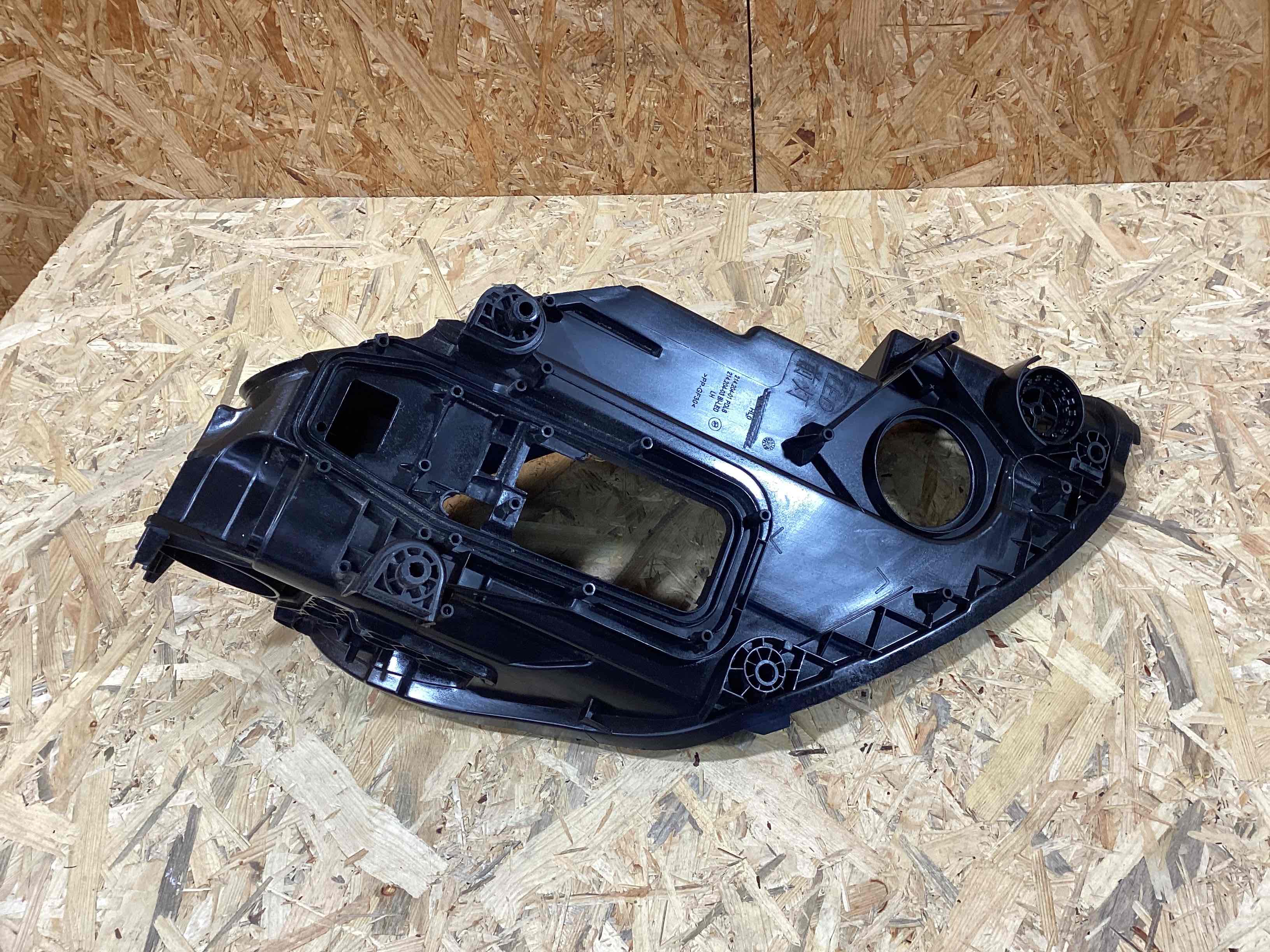 Фара левая Porsche Cayenne 300326-119