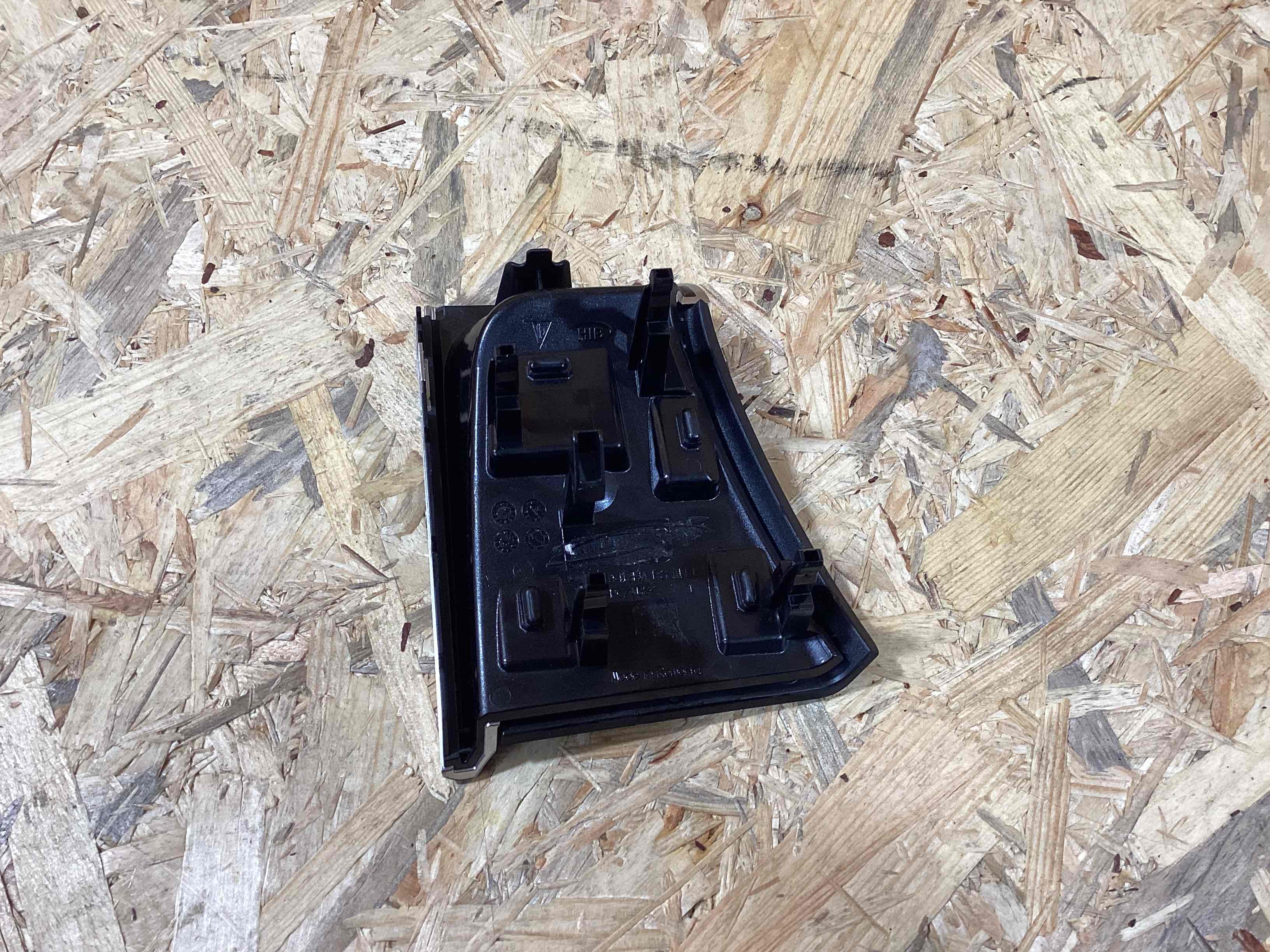 Обшивка салона Porsche Macan 300326-120