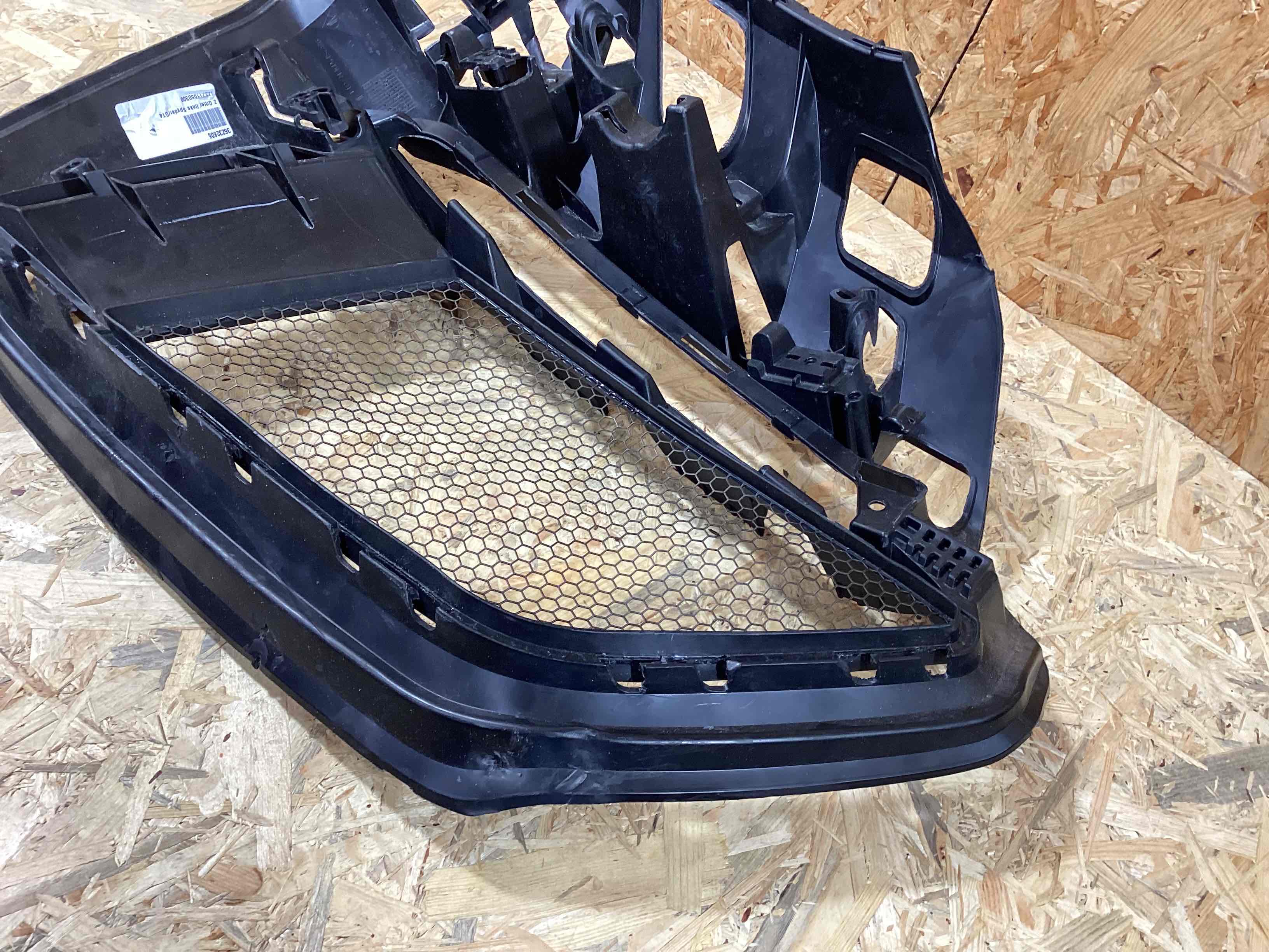 Заглушка, вставка (решетка) в бампер Porsche Cayman GT4 300326-122