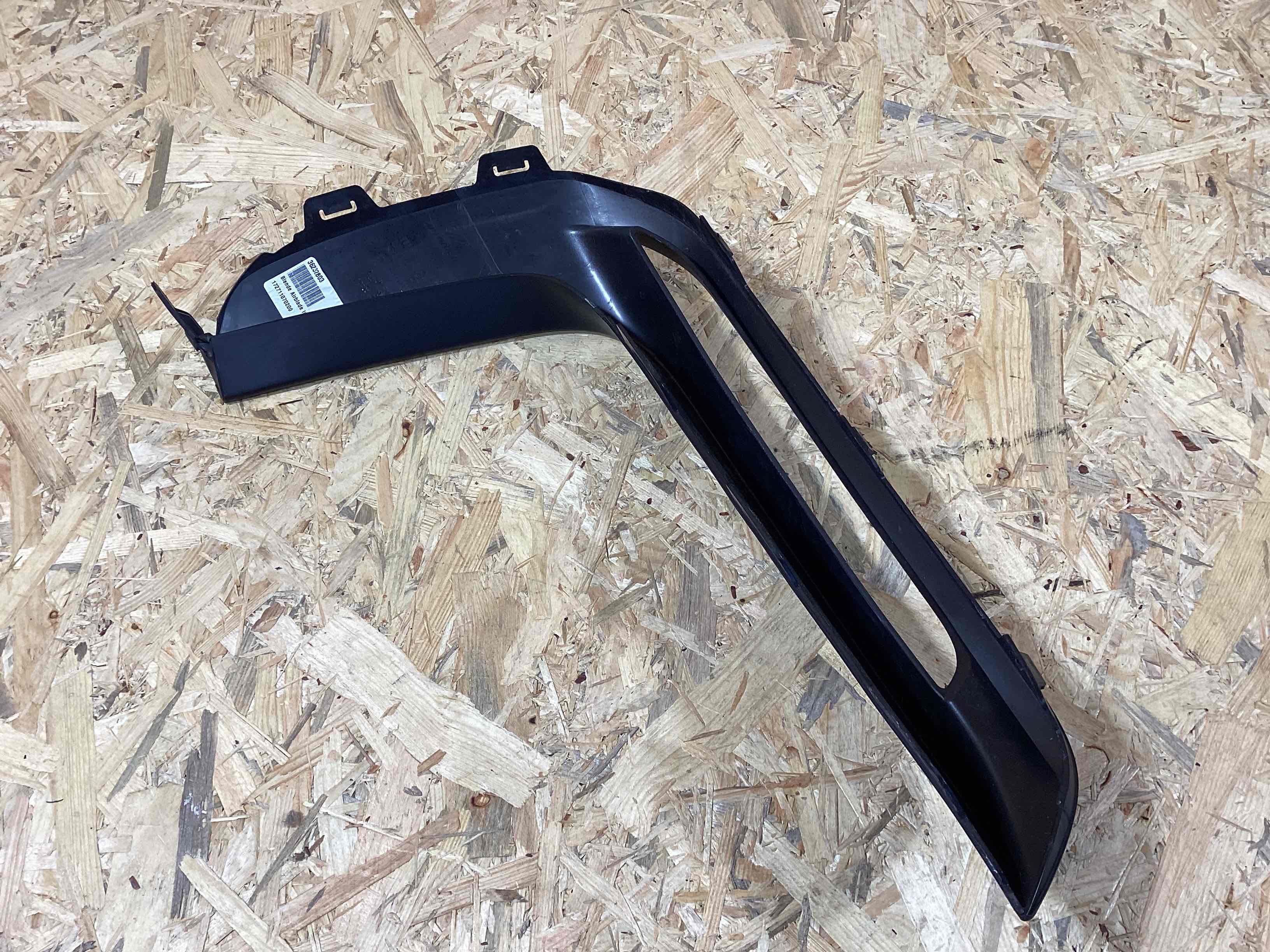 Заглушка, вставка (решетка) в бампер Porsche Cayman GT4 300326-123