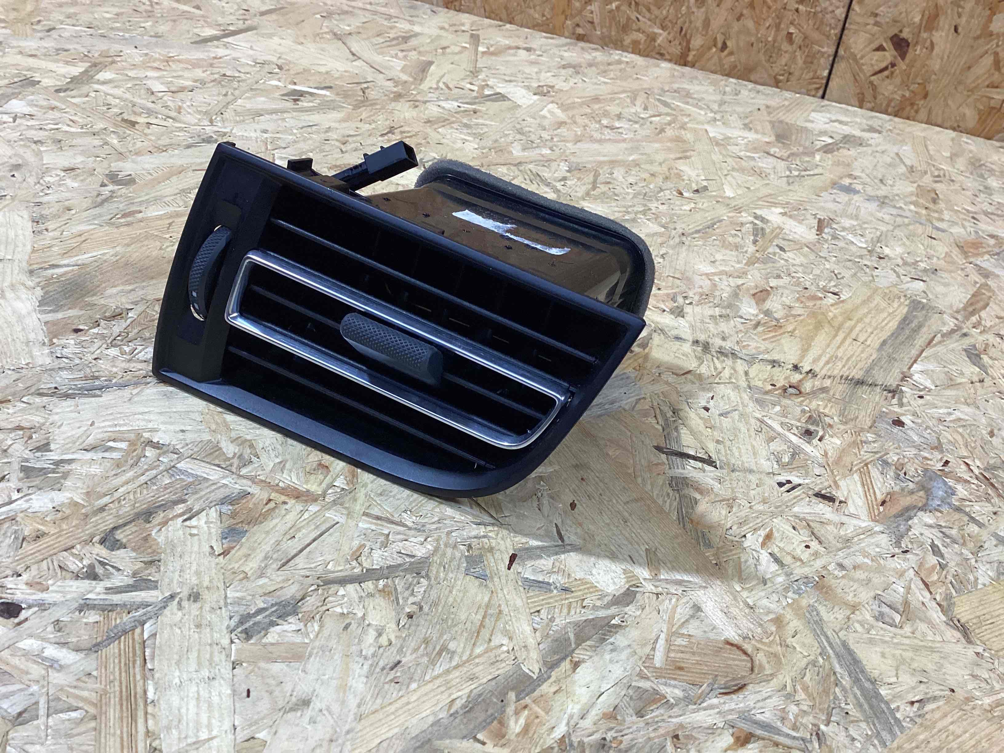 Воздуховод Porsche Macan 300326-124