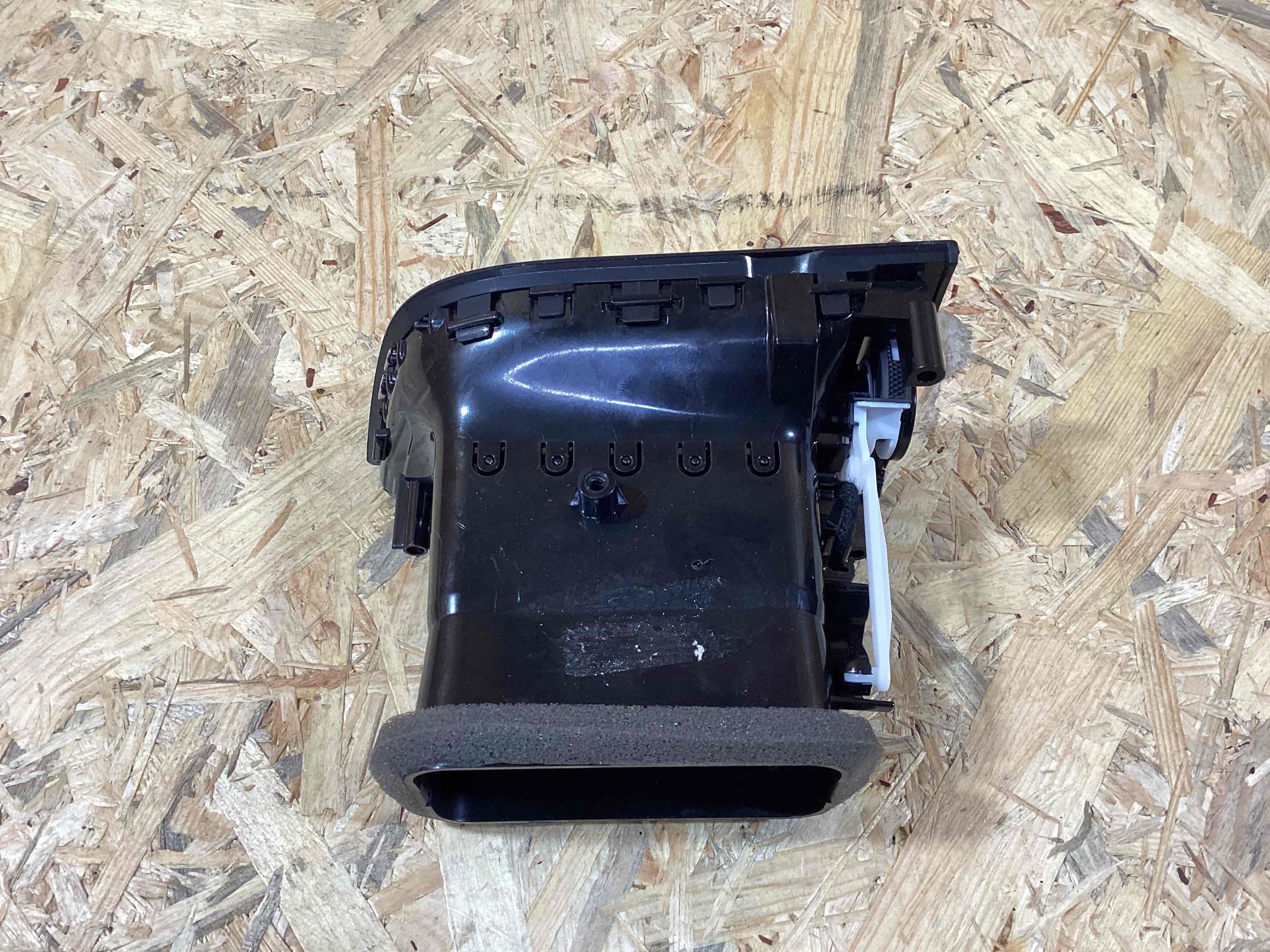 Воздуховод Porsche Macan 300326-125