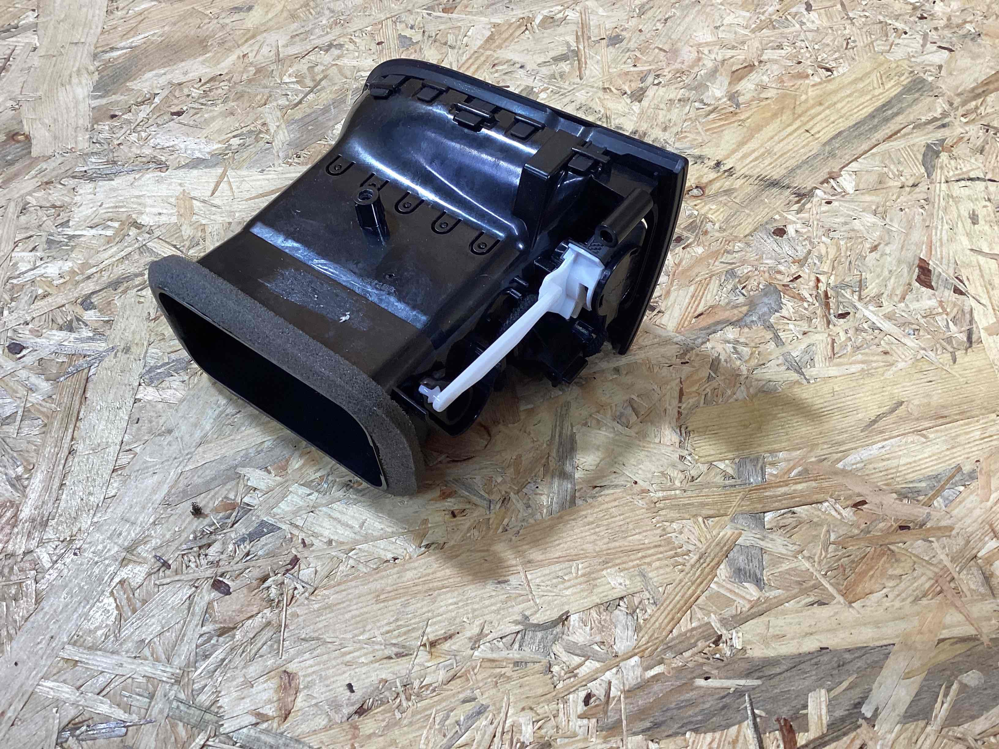 Воздуховод Porsche Macan 300326-125