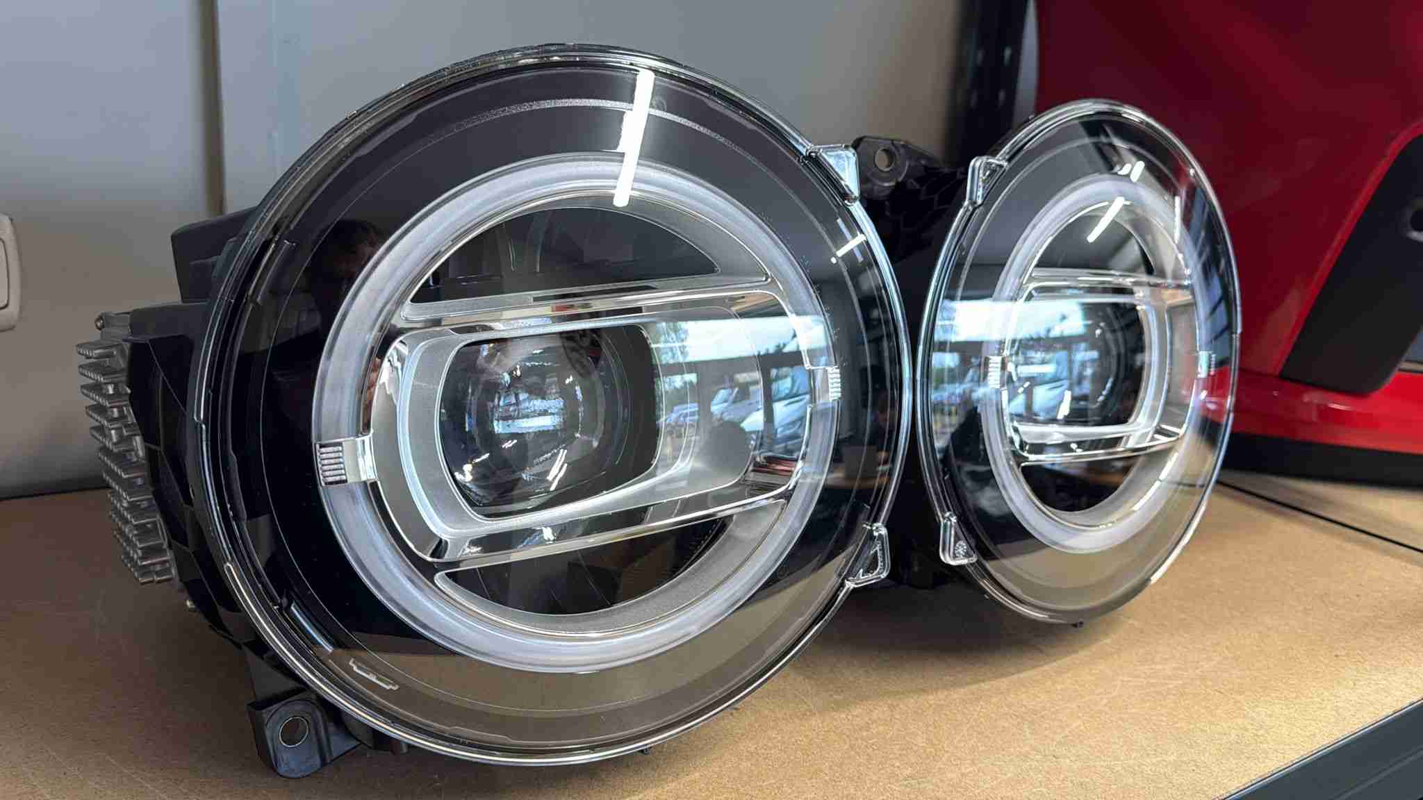 Фара правая Mercedes G-класс 300426-102
