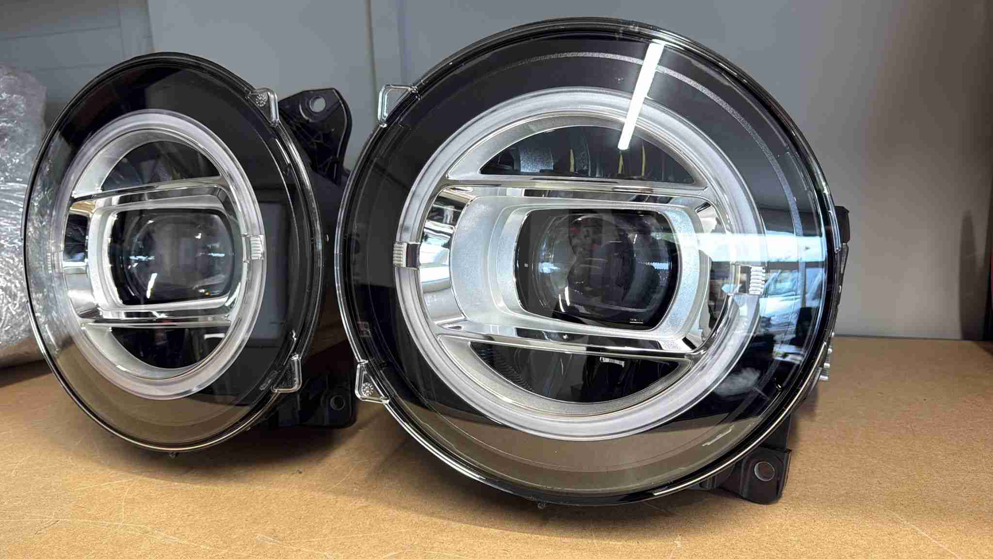 Фара левая Mercedes G-класс 300426-103