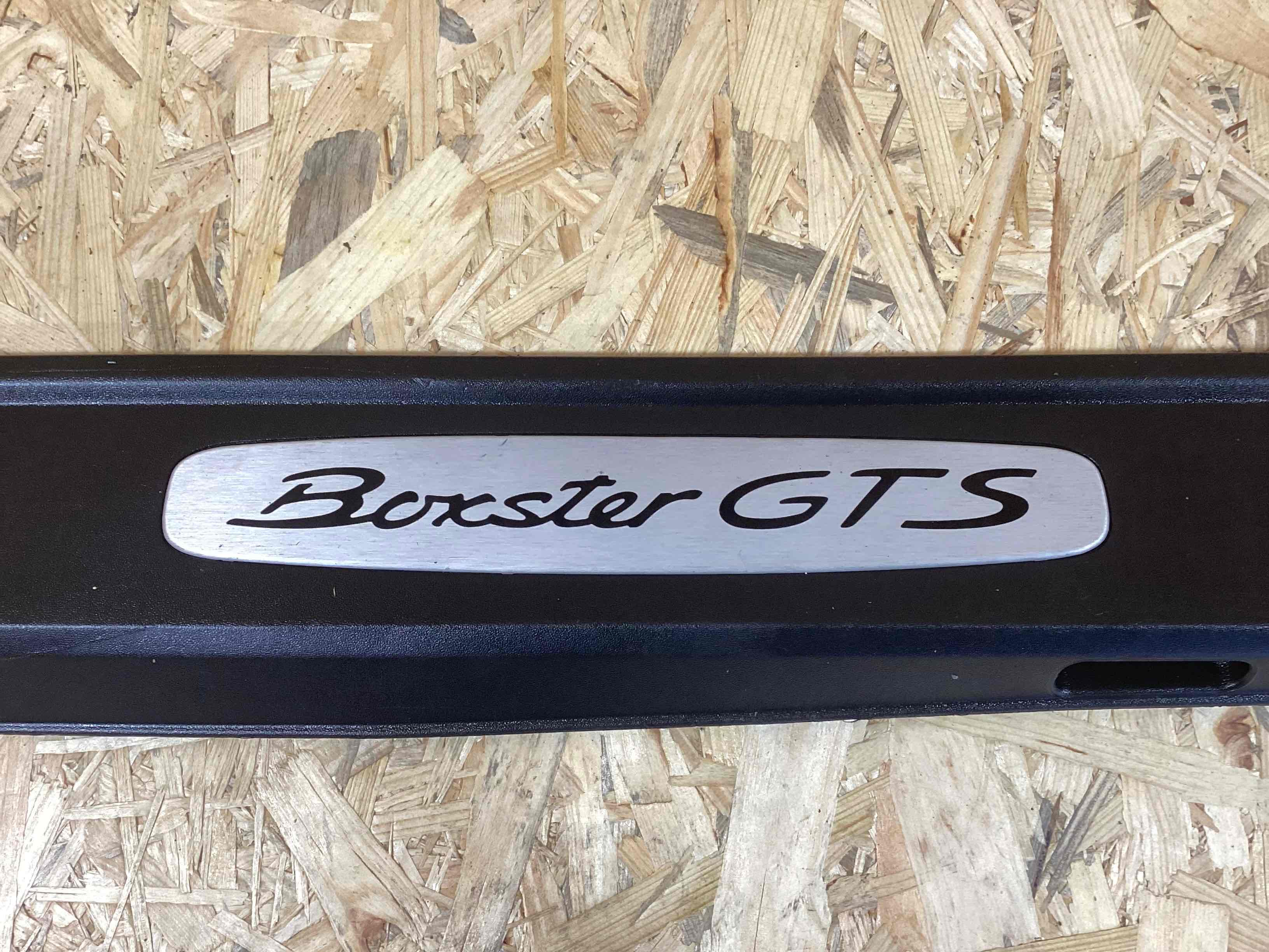 Накладка на порог Porsche Boxster 718 300426-124