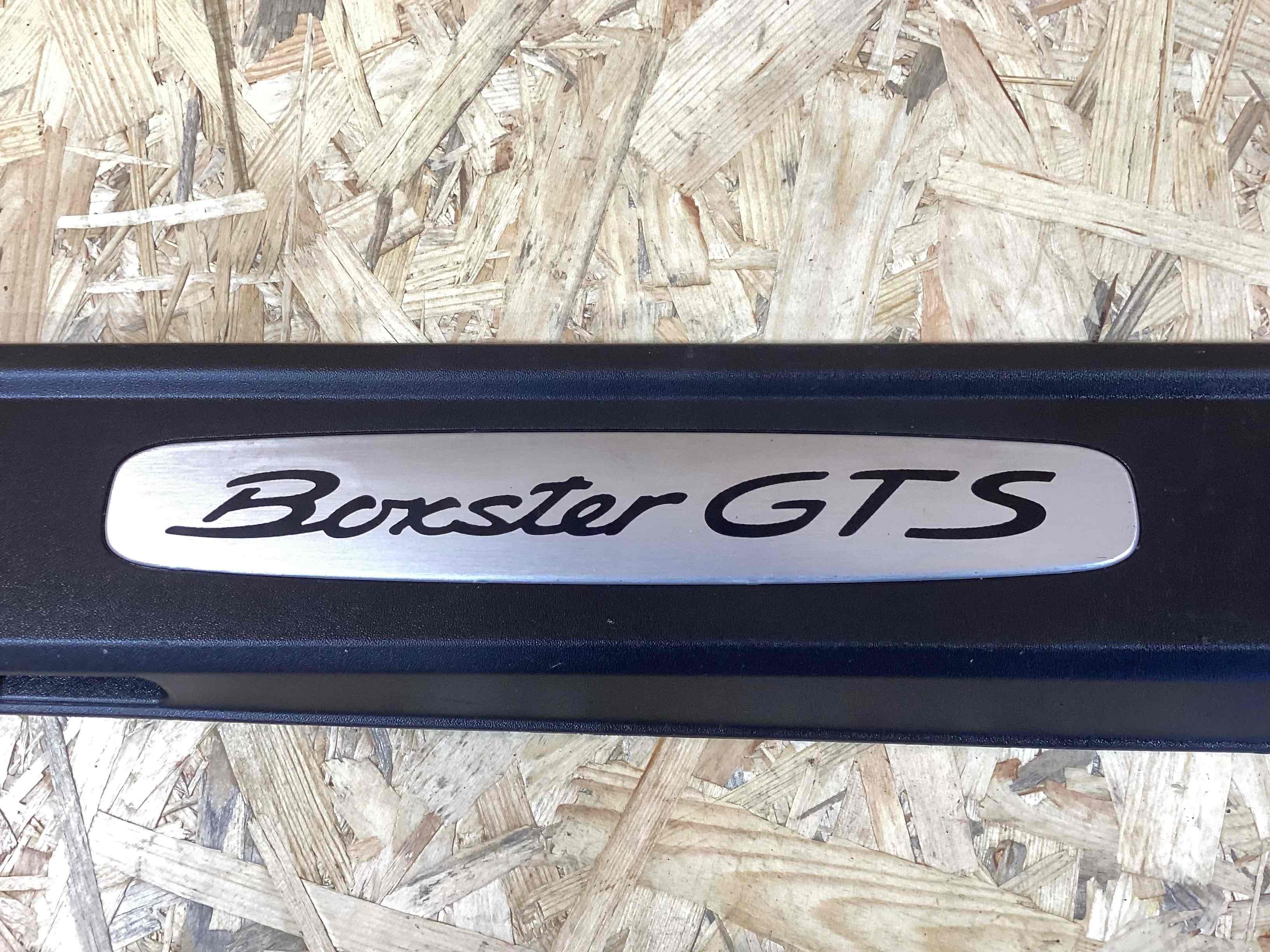 Накладка на порог Porsche Boxster 718 300426-126