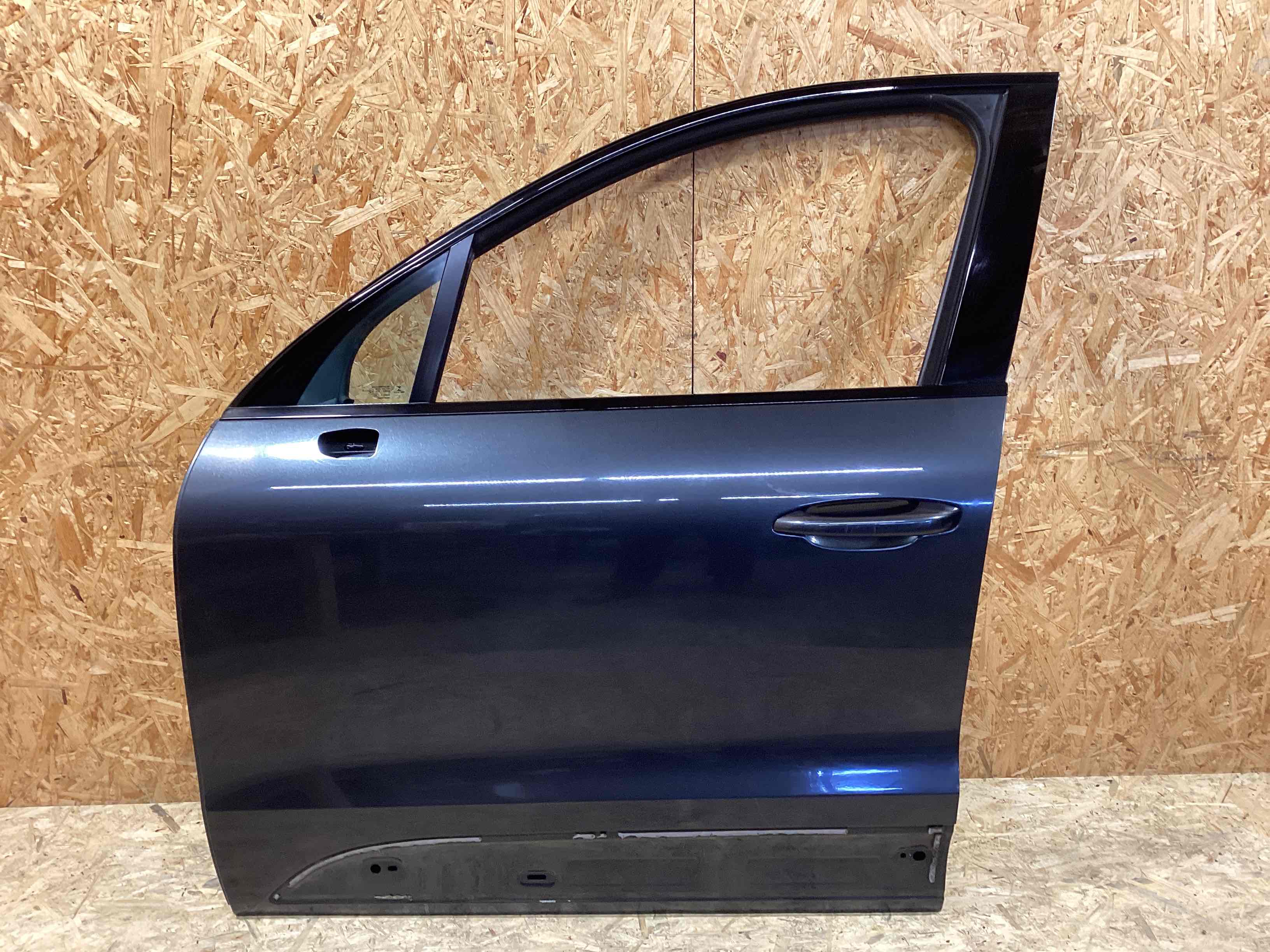 Дверь передняя левая Porsche Macan 300925-102