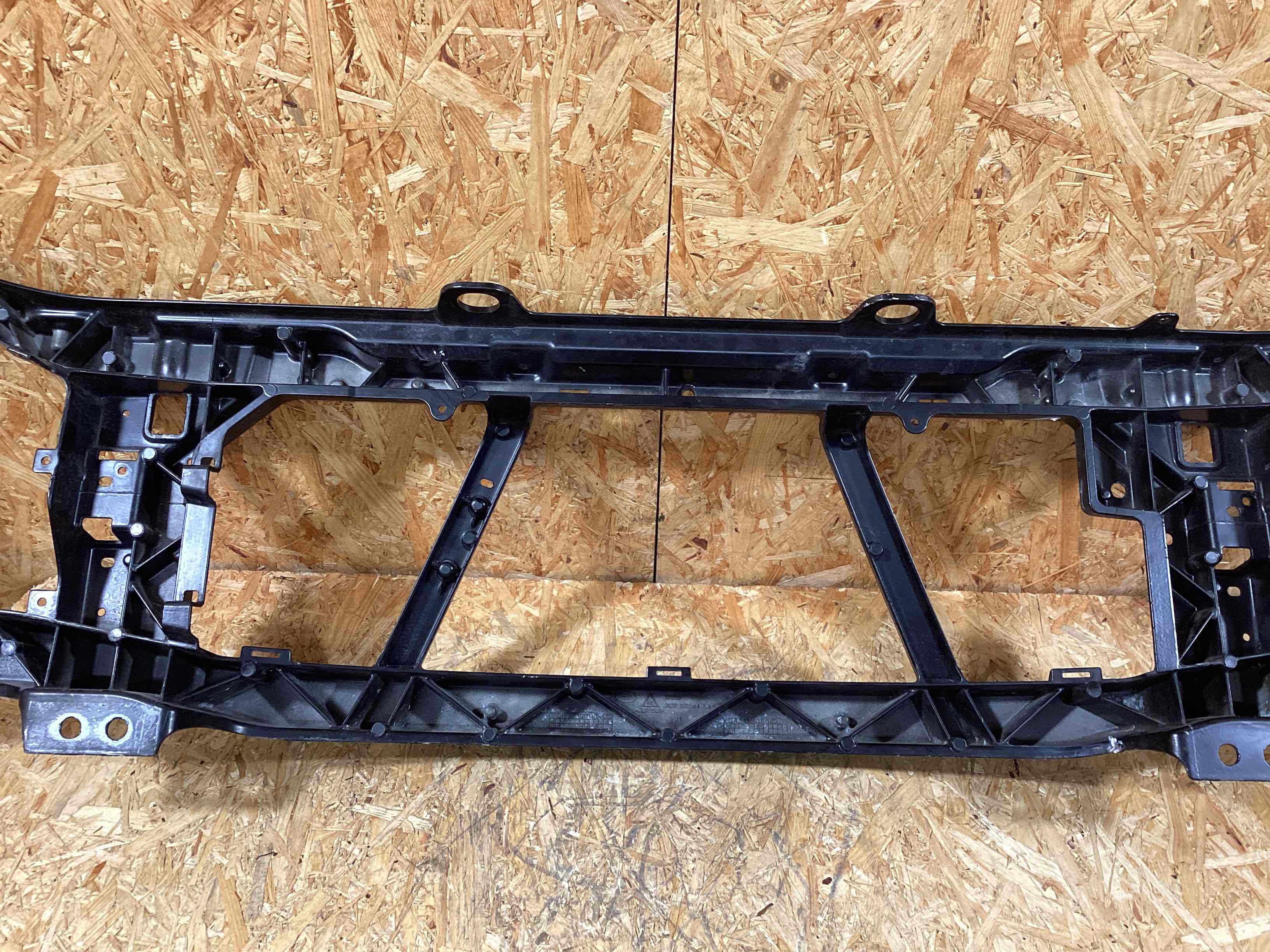 Передняя панель крепления облицовки (телевизор) Land Rover Range Rover Sport L494 300925-105