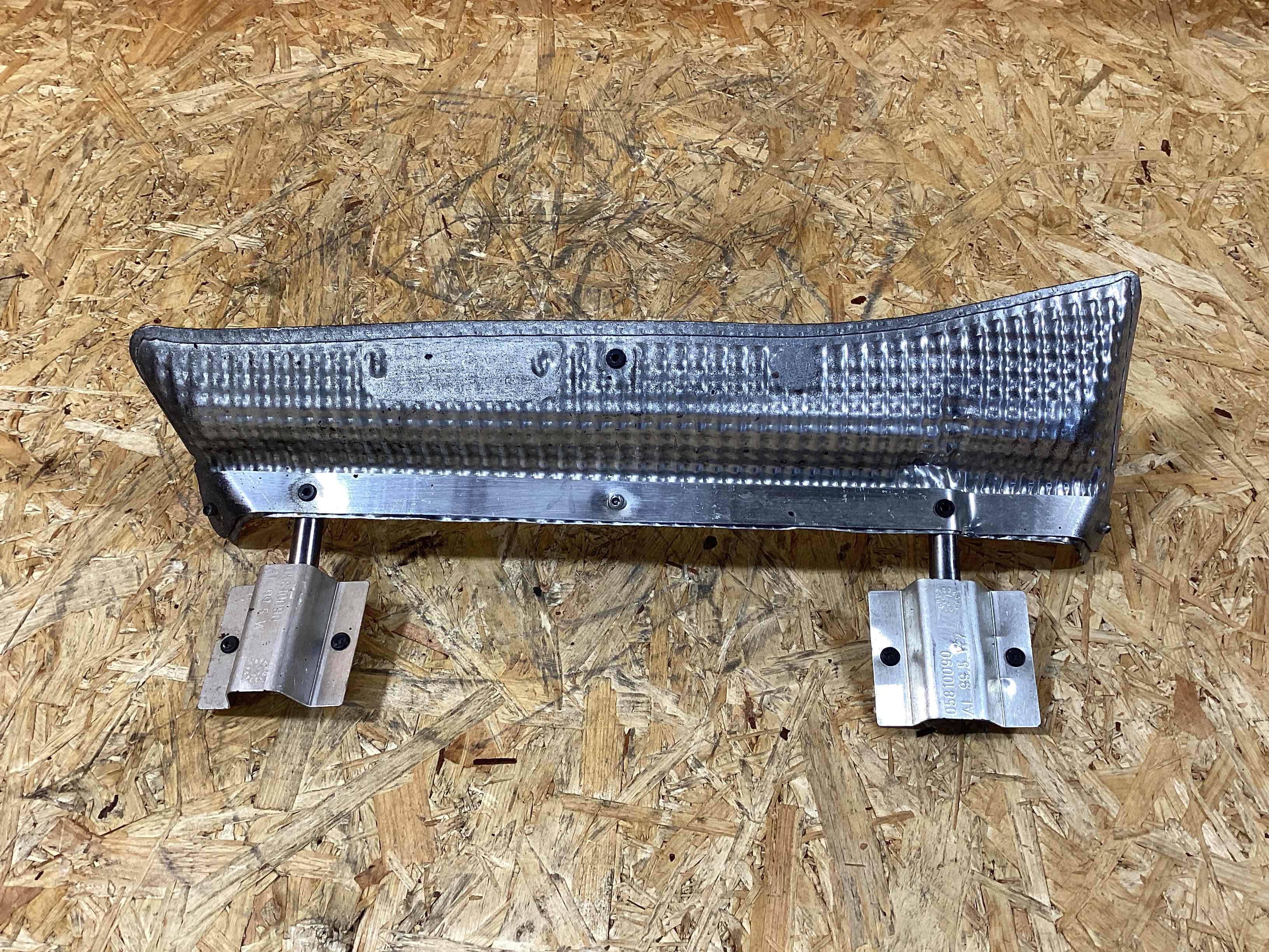 Крепление, кронштейн Porsche 911 300925-109