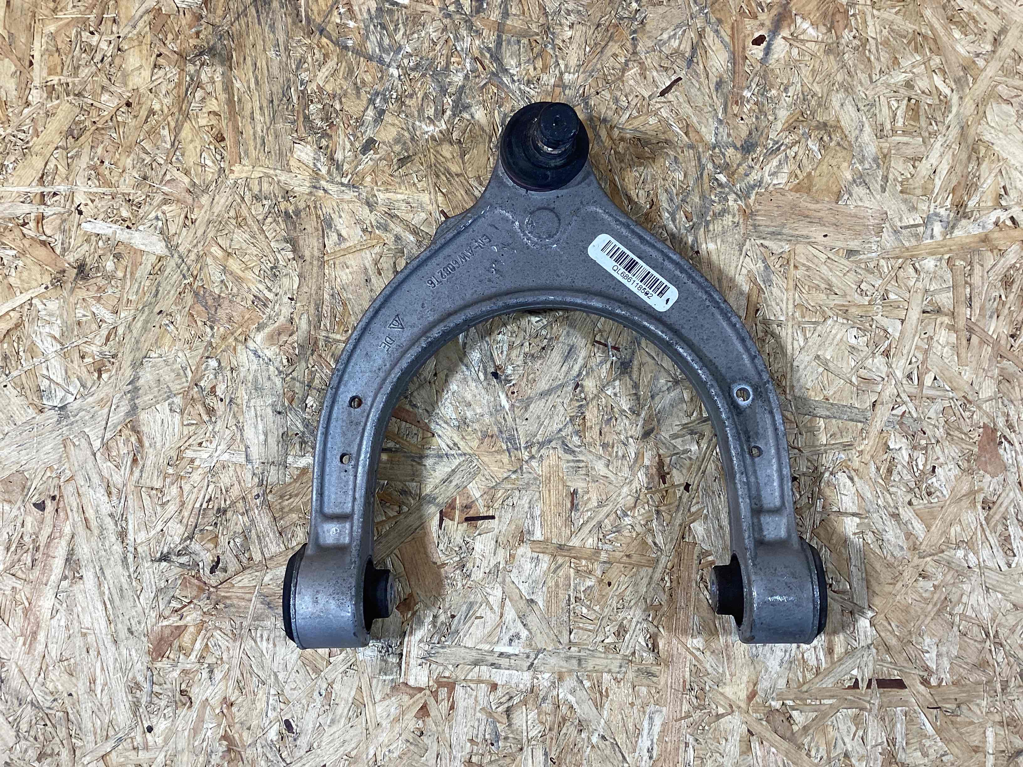 Рычаг передний BMW 5 серия 300925-111