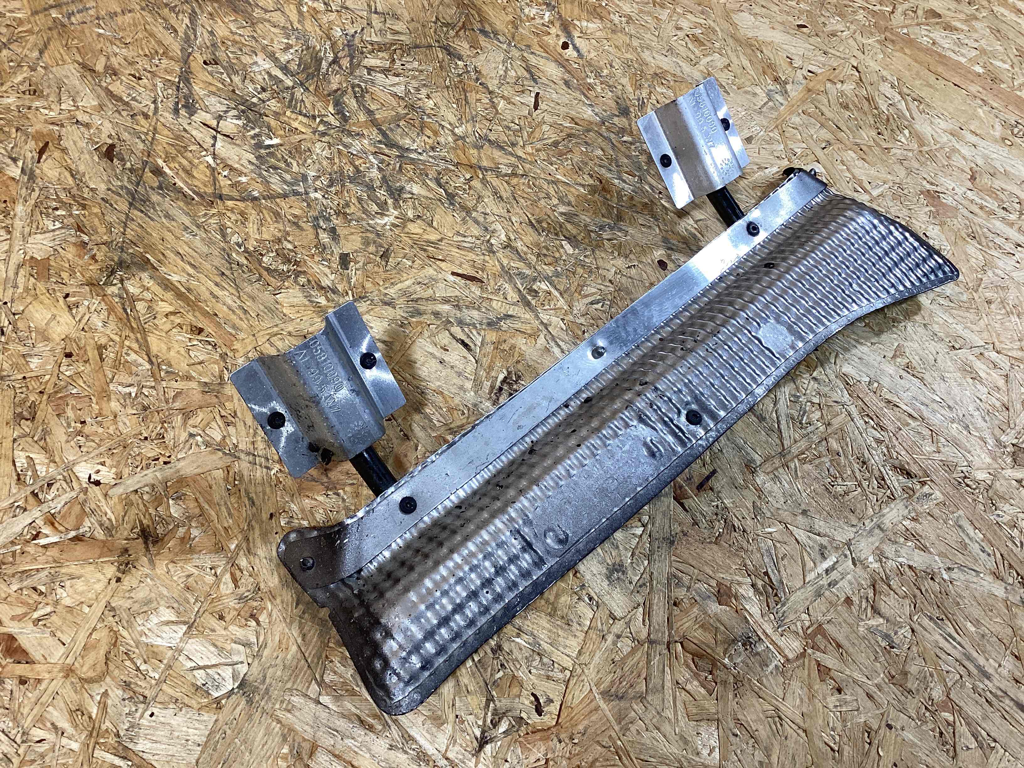 Крепление, кронштейн Porsche 911 300925-113