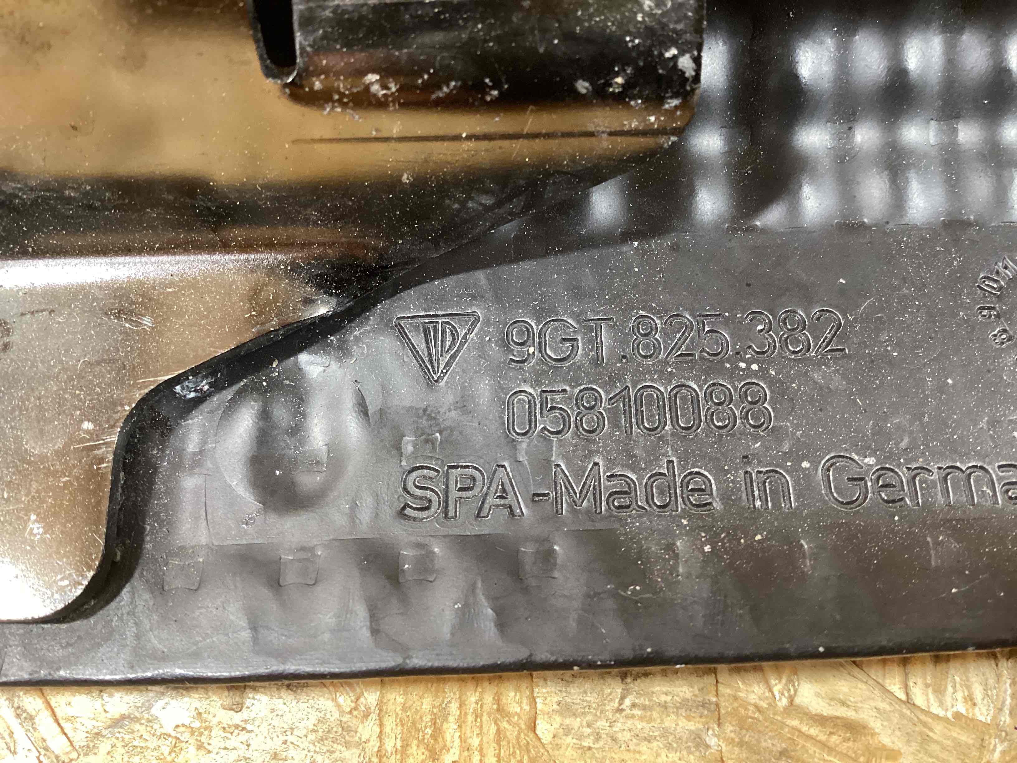 Крепление, кронштейн Porsche 911 300925-113