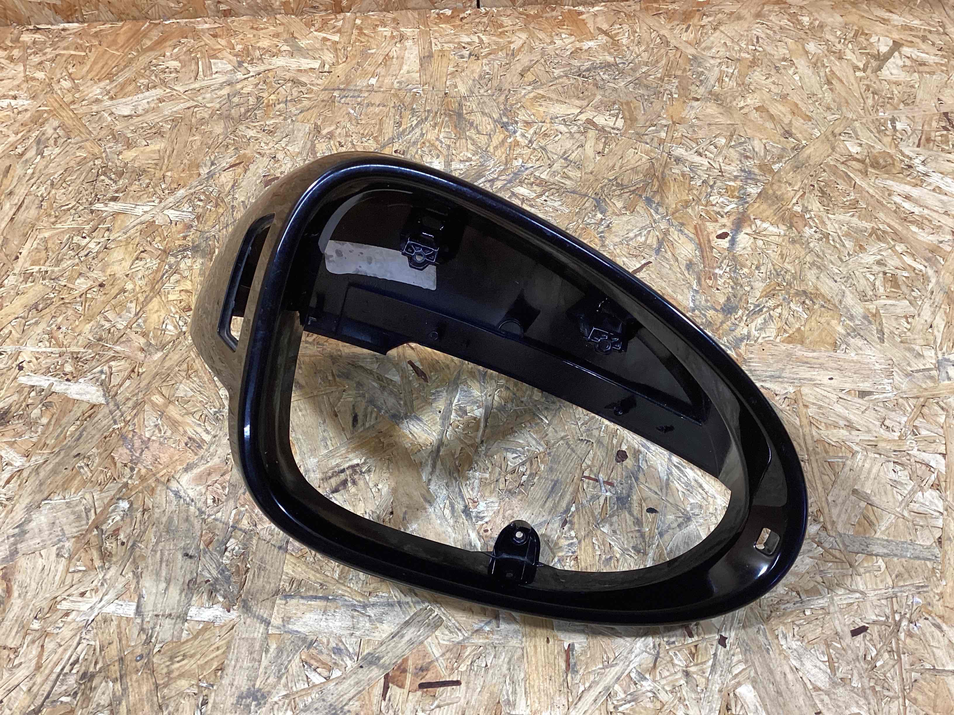 Зеркало наружное правое, корпус, накладка, крепление, др. Porsche Macan 300925-115