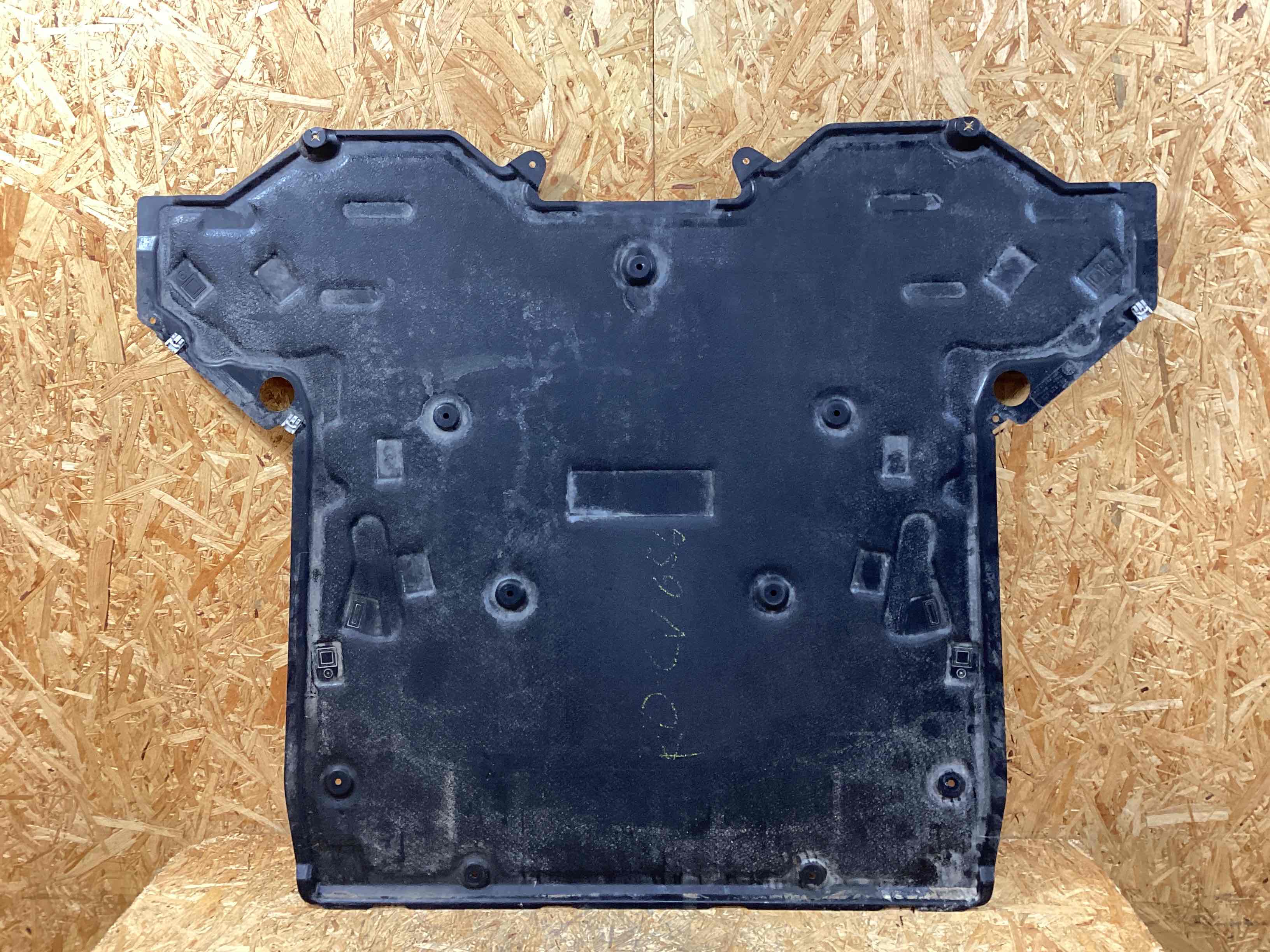 Защита днища кузова Porsche 911 301025-104