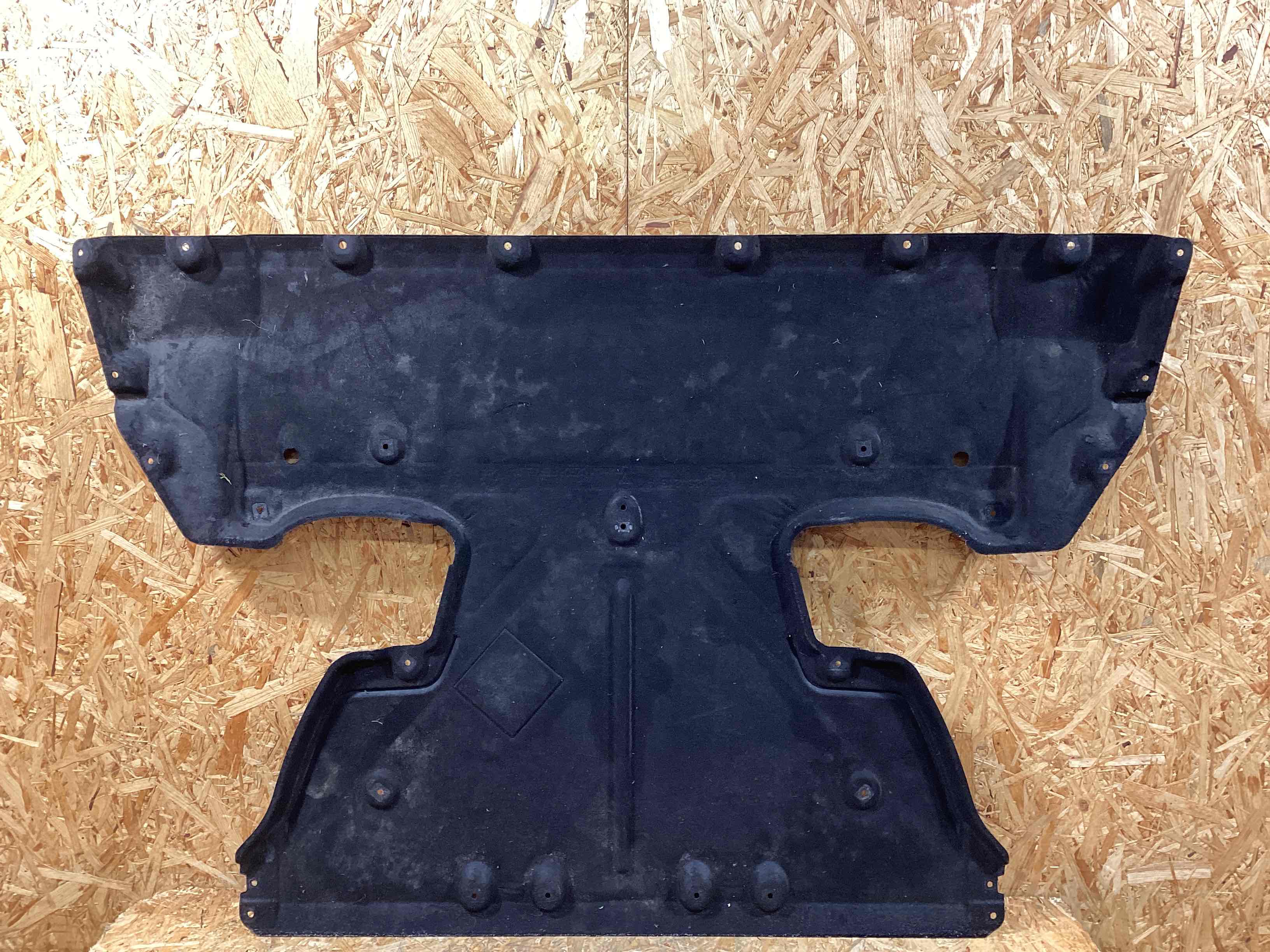 Защита днища кузова Porsche Taycan 301025-105