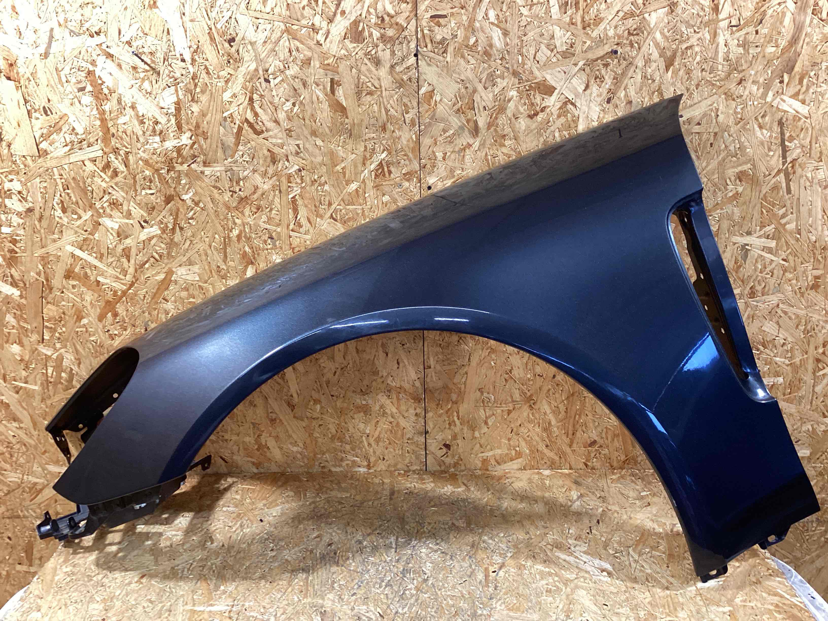 Крыло переднее левое Porsche Panamera 301025-106