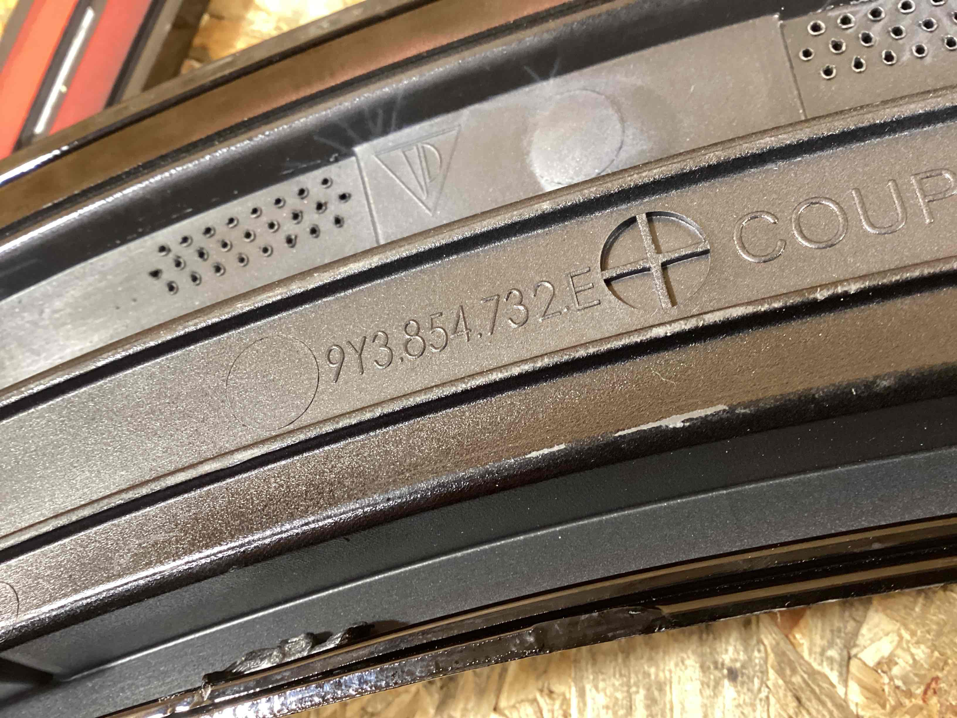 Молдинг арки, накладка на арку Porsche Cayenne 301025-114