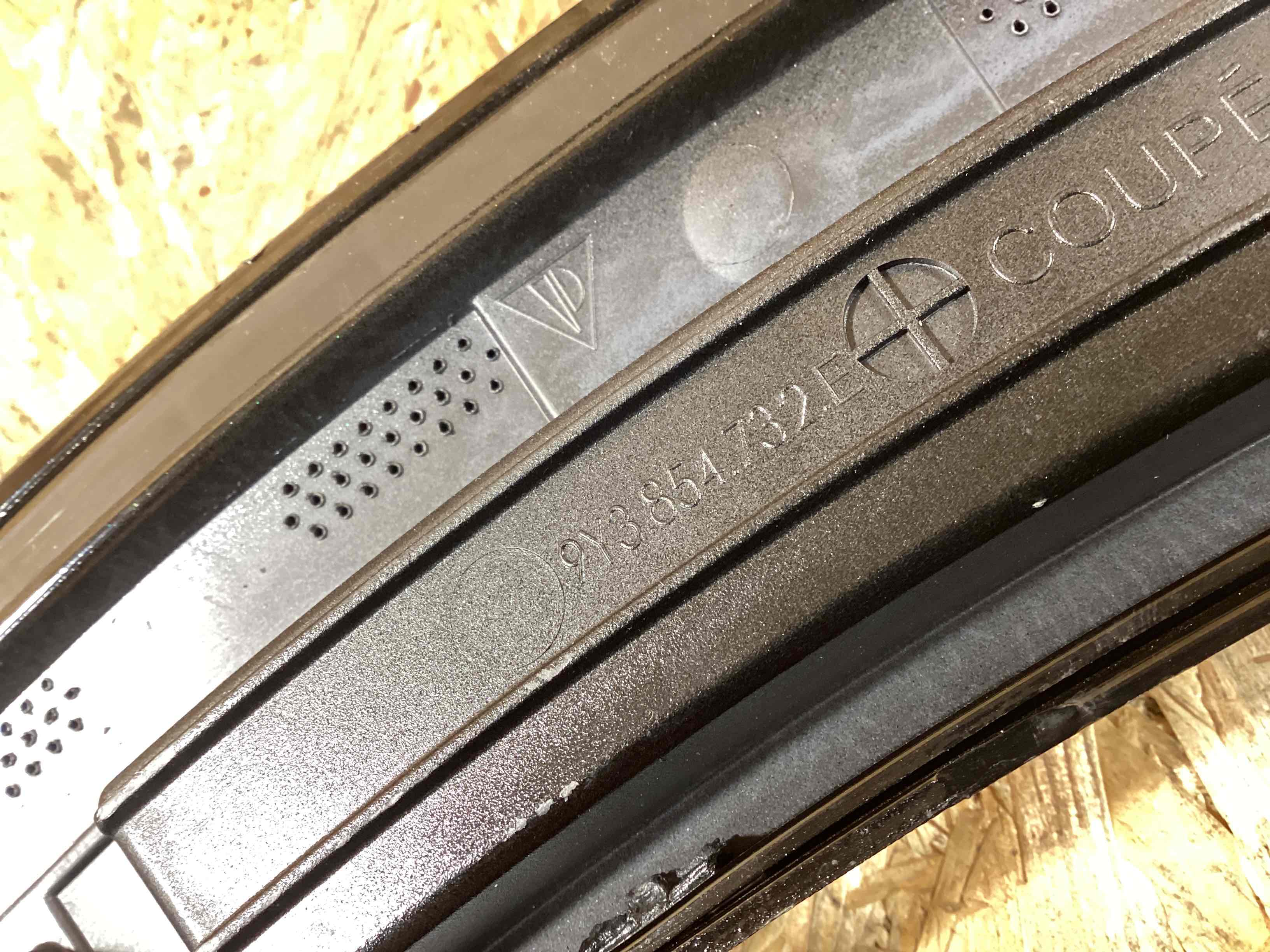 Молдинг арки, накладка на арку Porsche Cayenne 301025-119