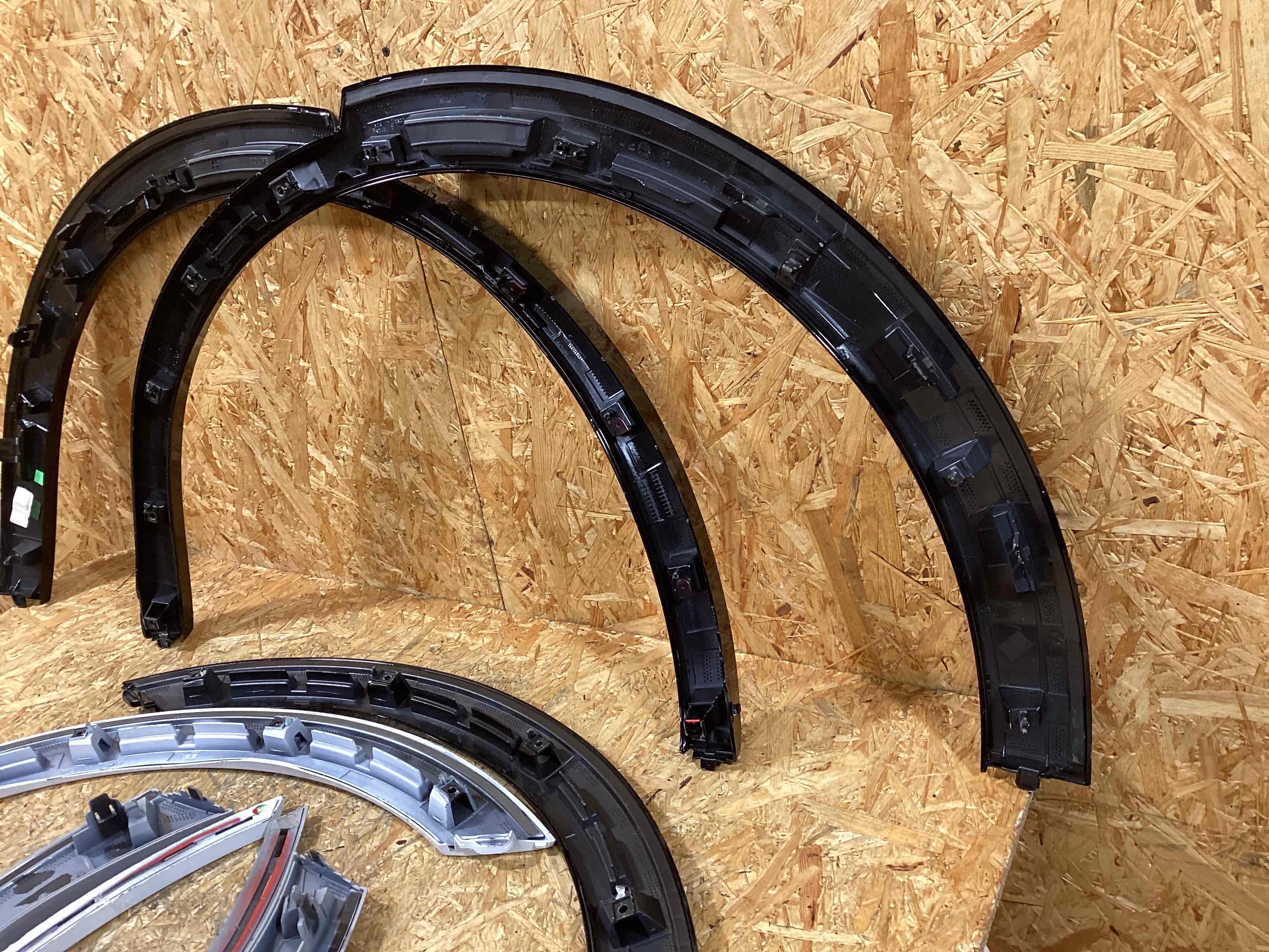 Молдинг арки, накладка на арку Porsche Cayenne 301025-123