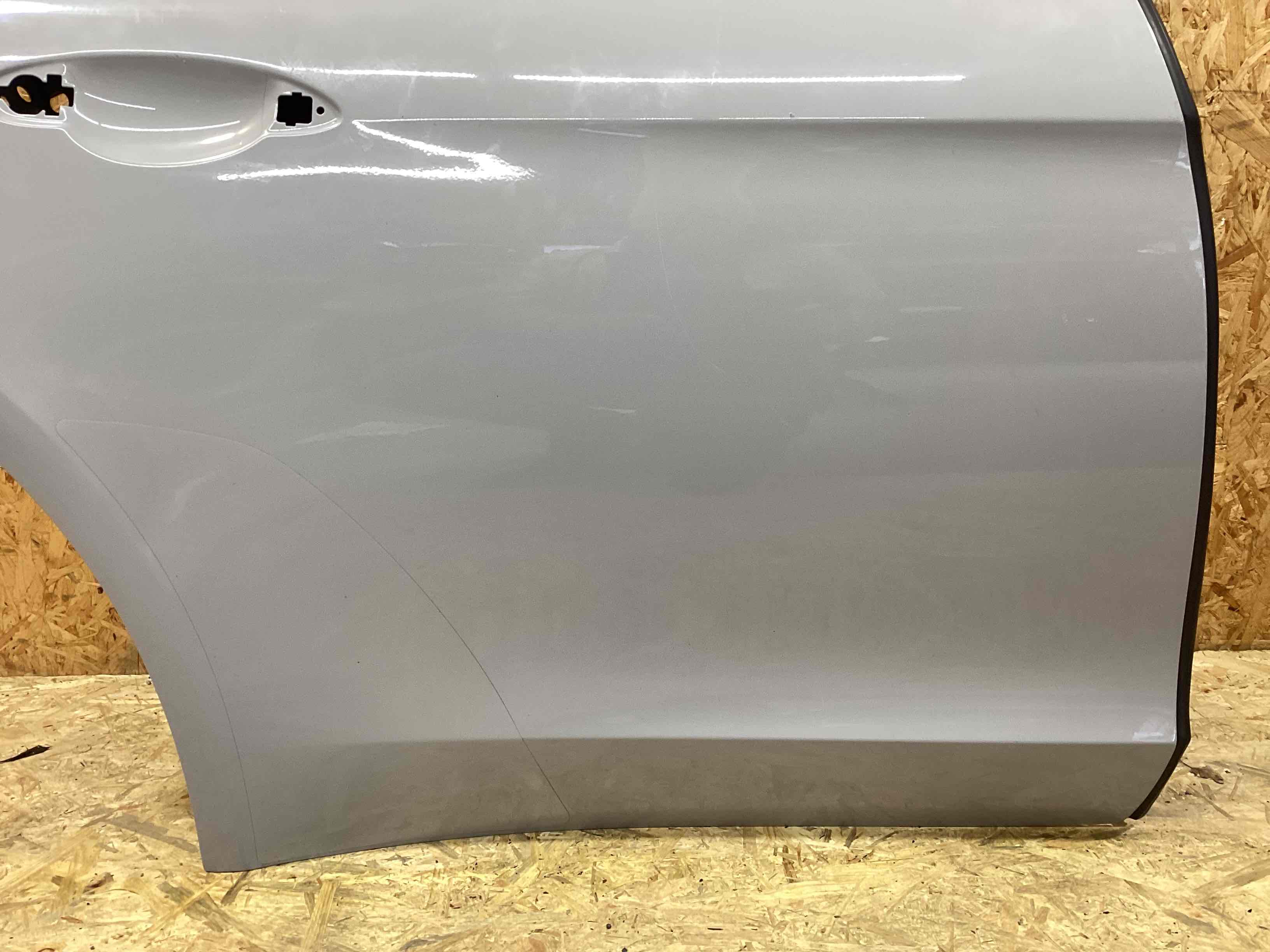 Дверь задняя правая Porsche Panamera 310326-102