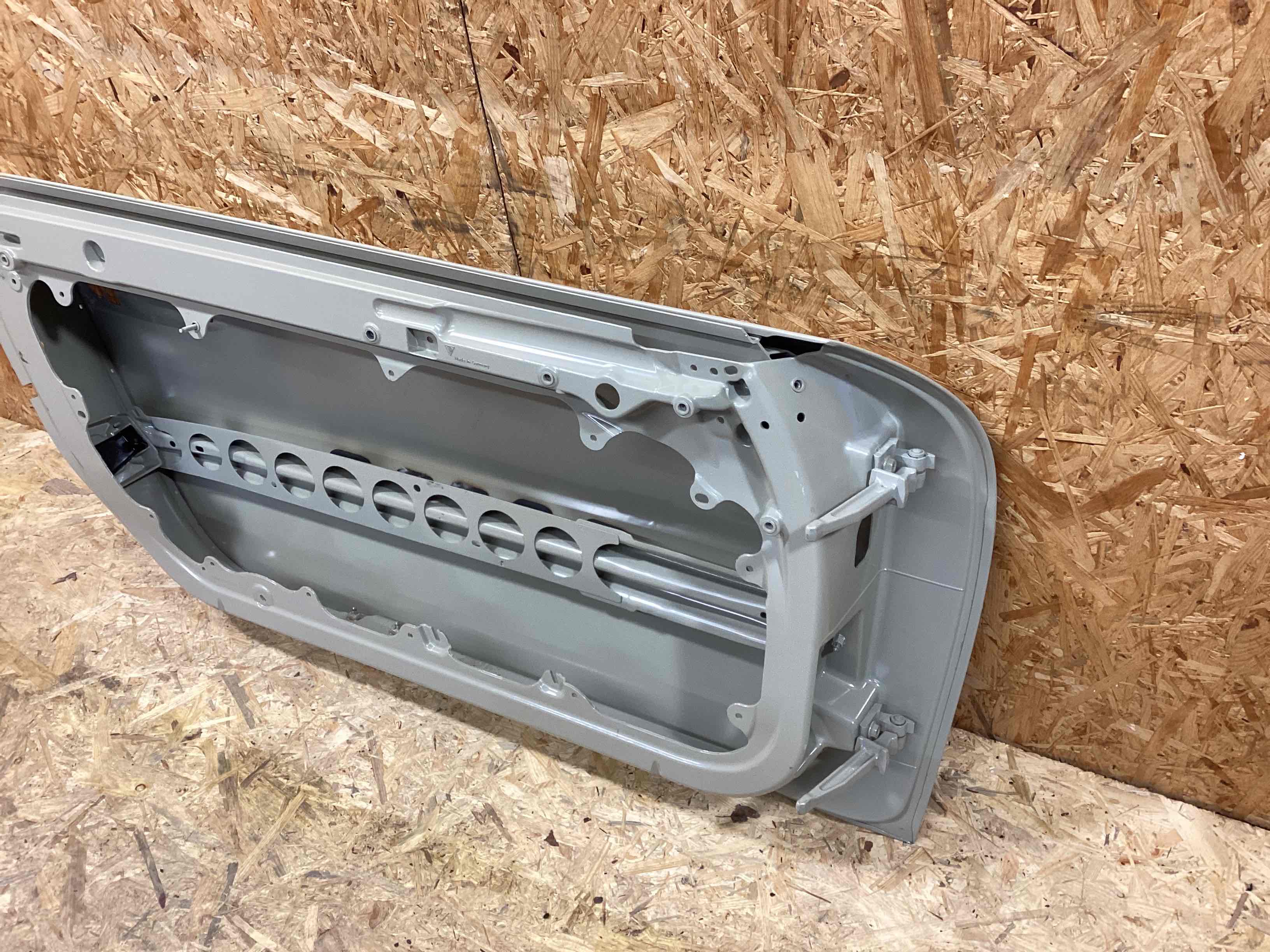 Дверь передняя левая Porsche 911 310326-103