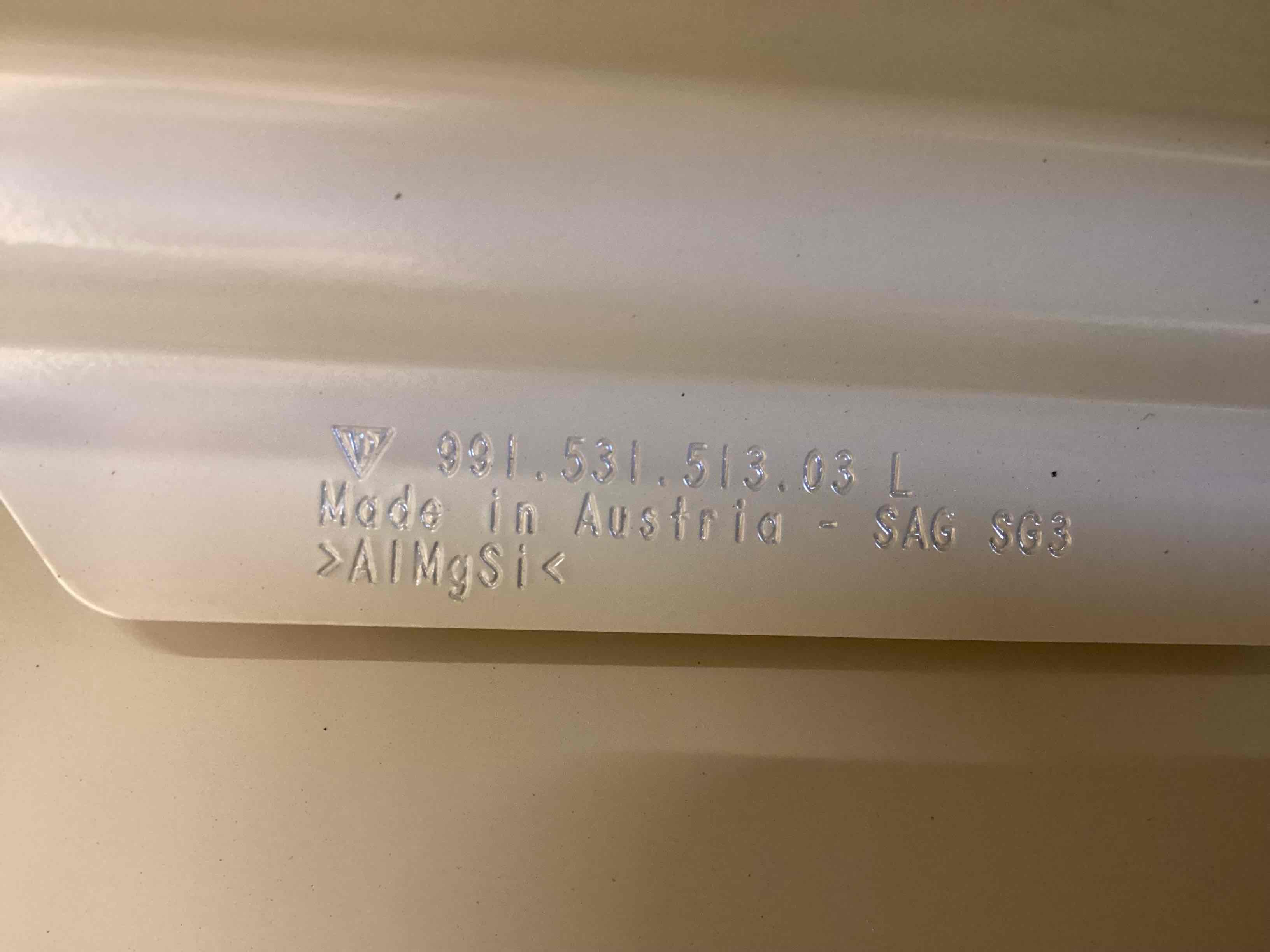 Дверь передняя левая Porsche 911 310326-103