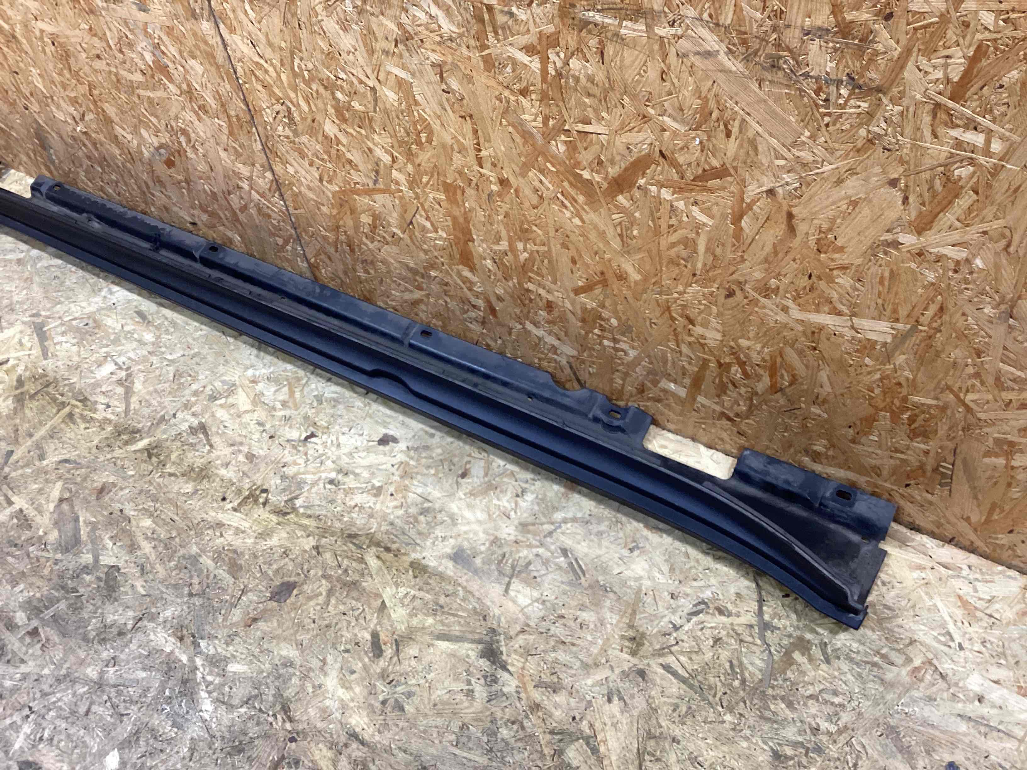 Порог левый Porsche Macan 310326-104