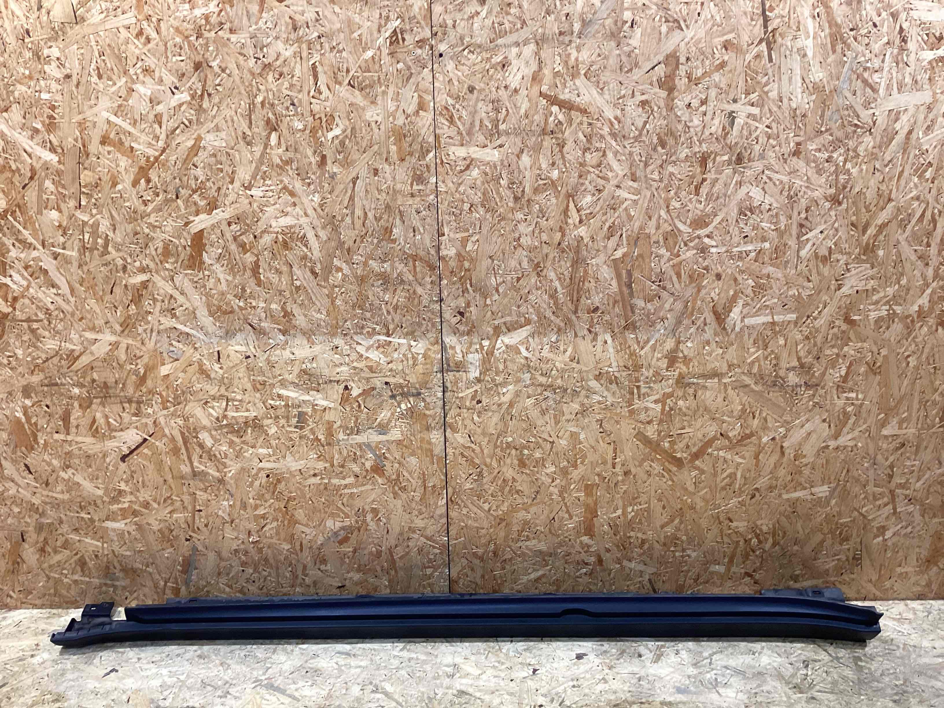 Порог левый Porsche Macan 310326-104