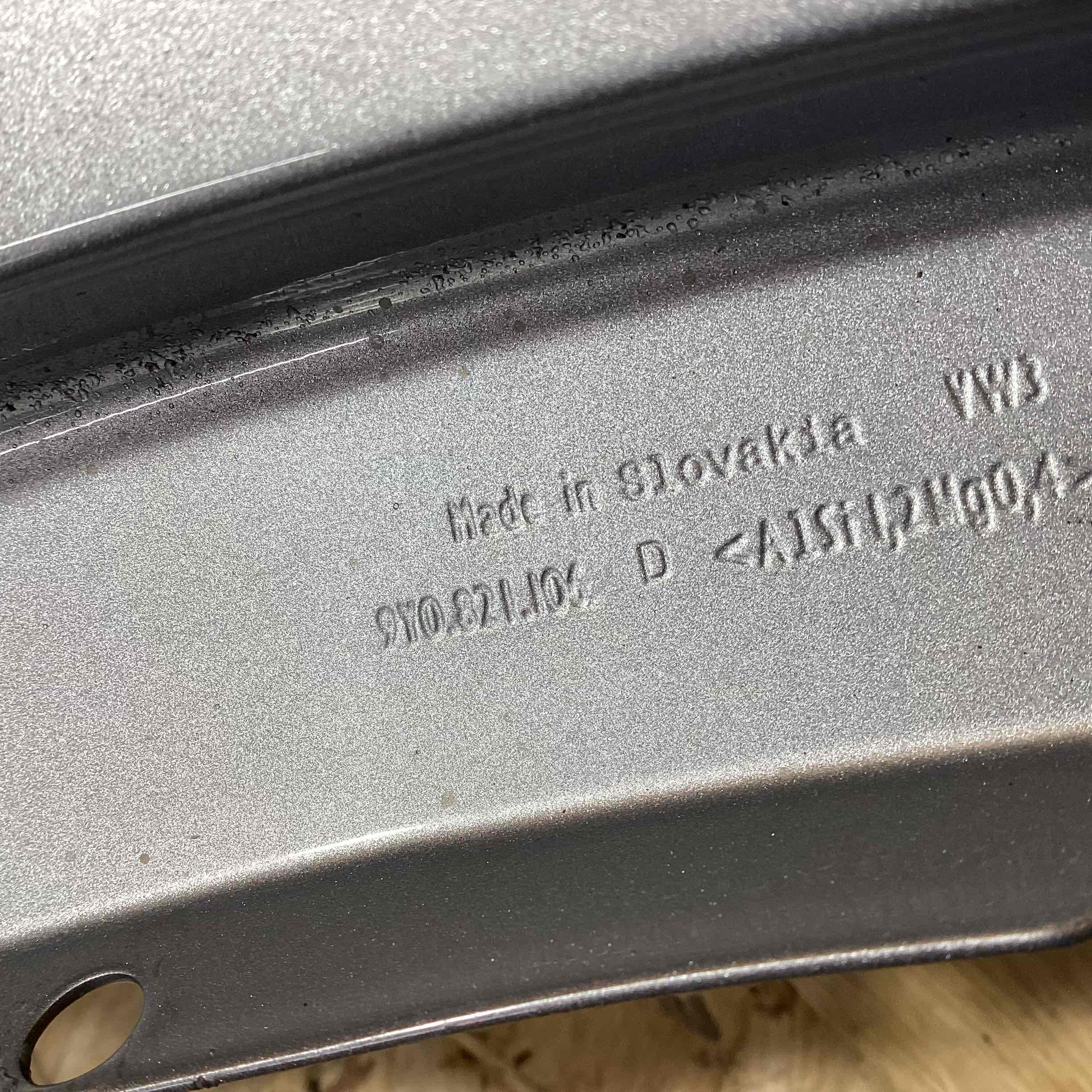 Крыло переднее правое Porsche Cayenne 310326-105