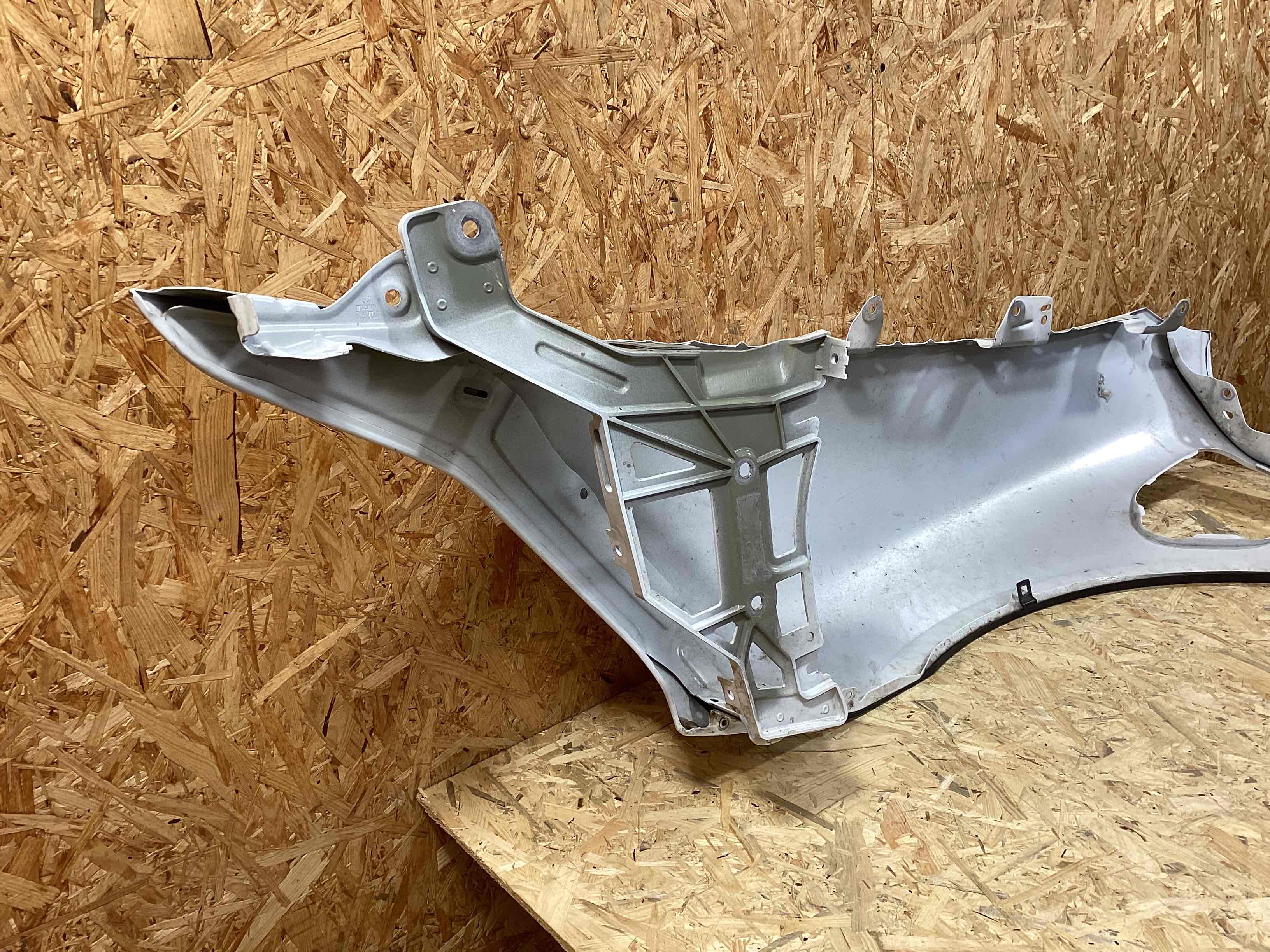 Крыло переднее правое Porsche Taycan 310326-106