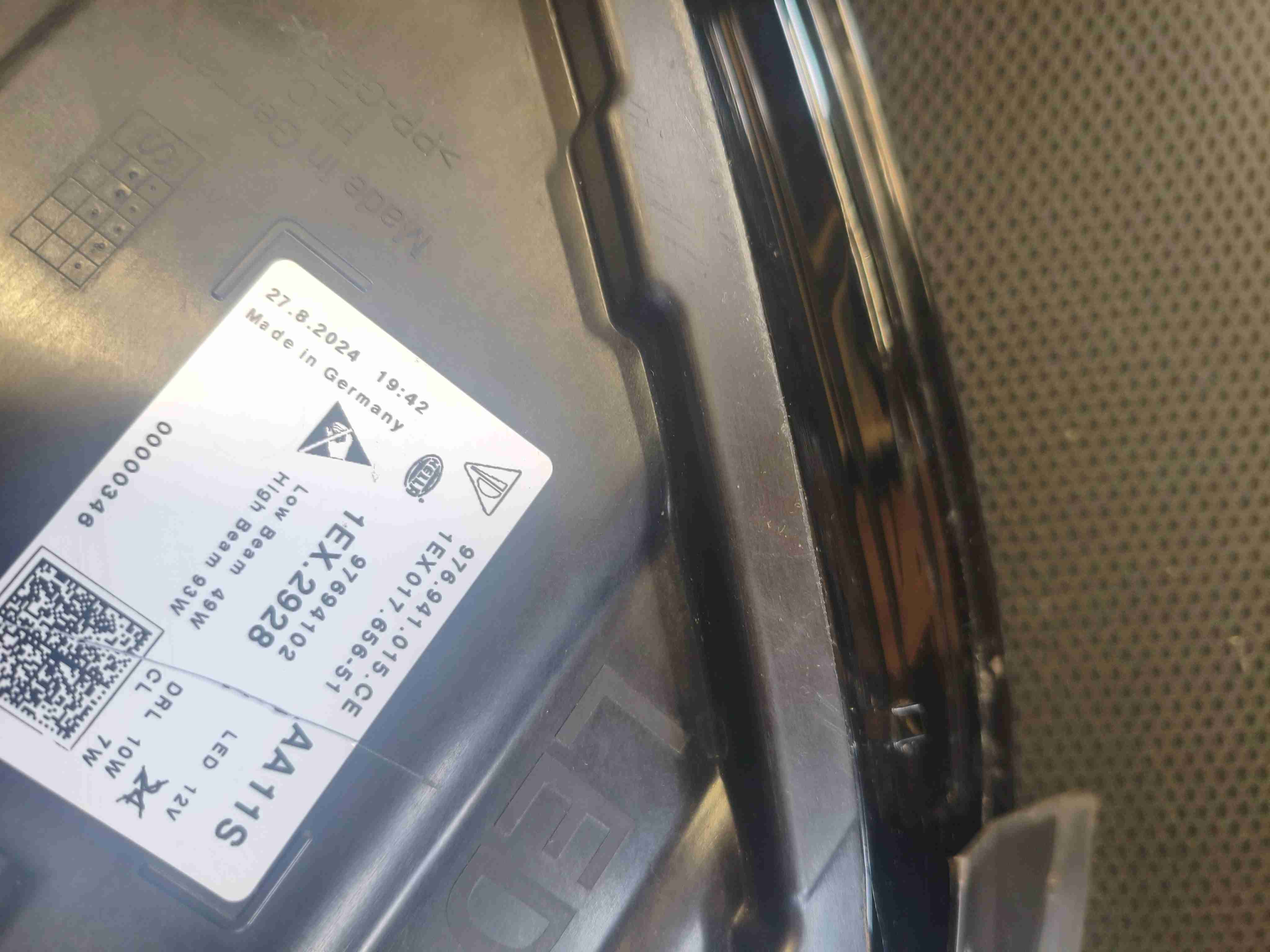 Фара левая Porsche Panamera 310326-107