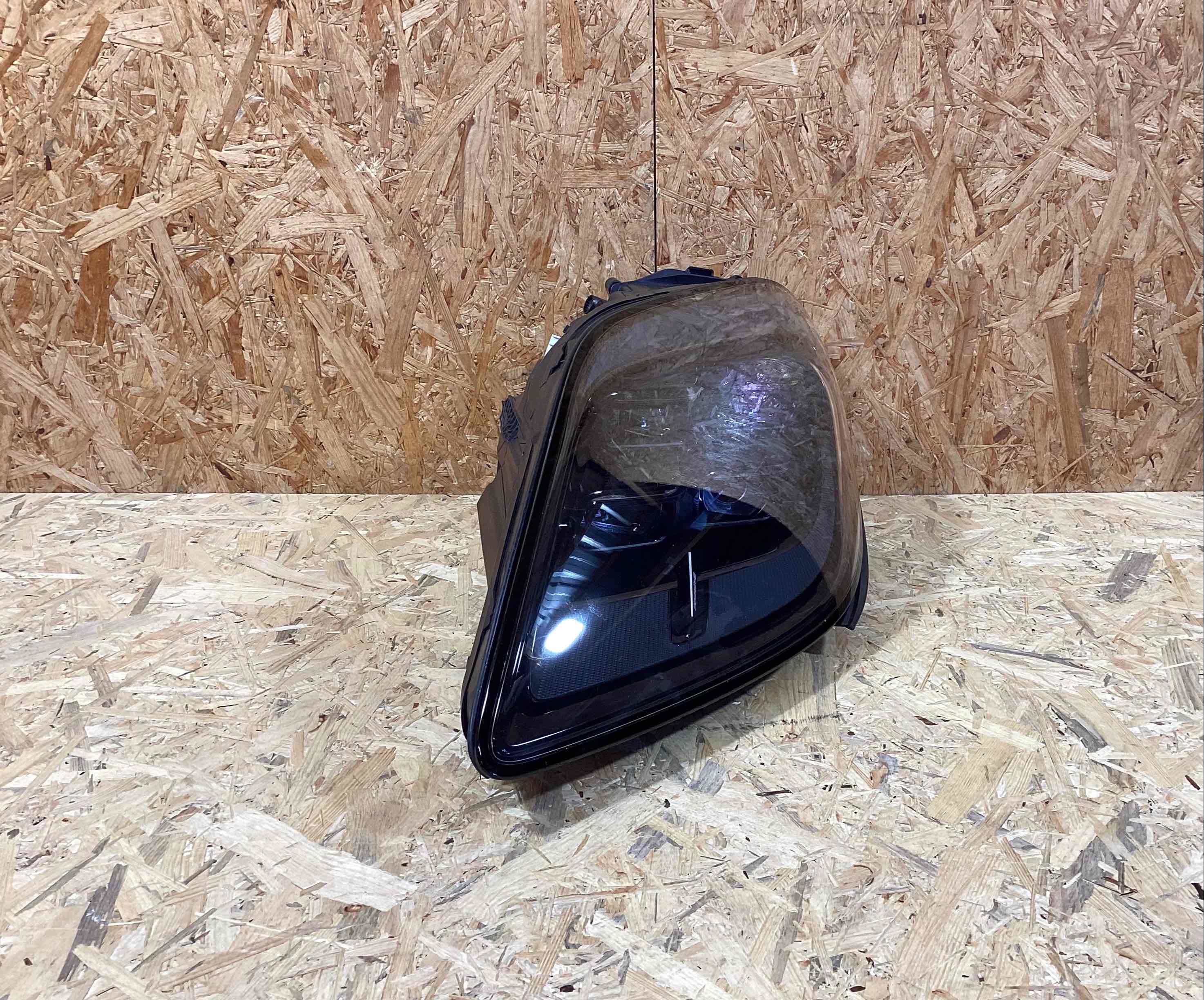 Фара левая Porsche Panamera 310326-107