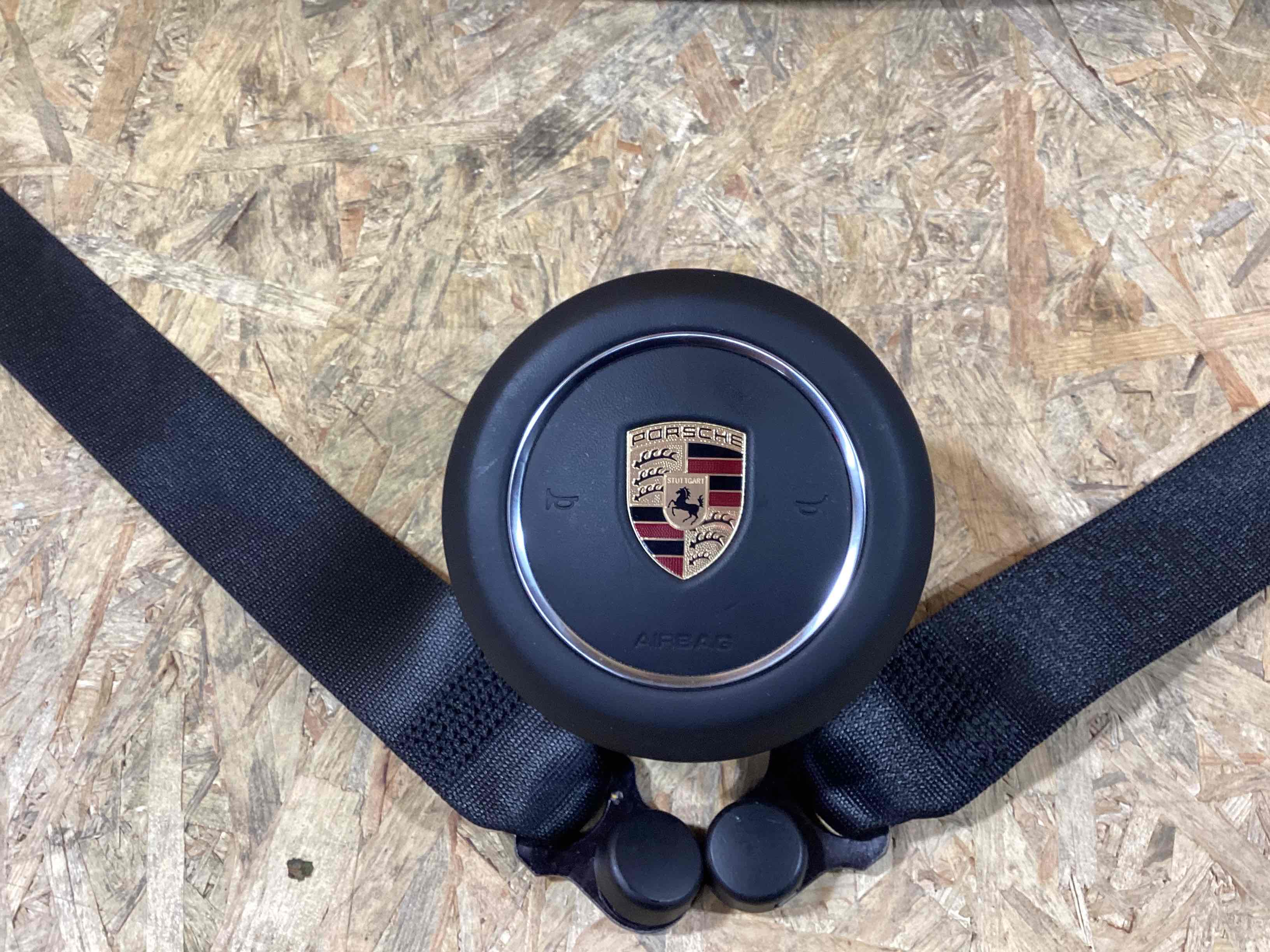 Панель передня салону (торпедо) Porsche 911 310826-101