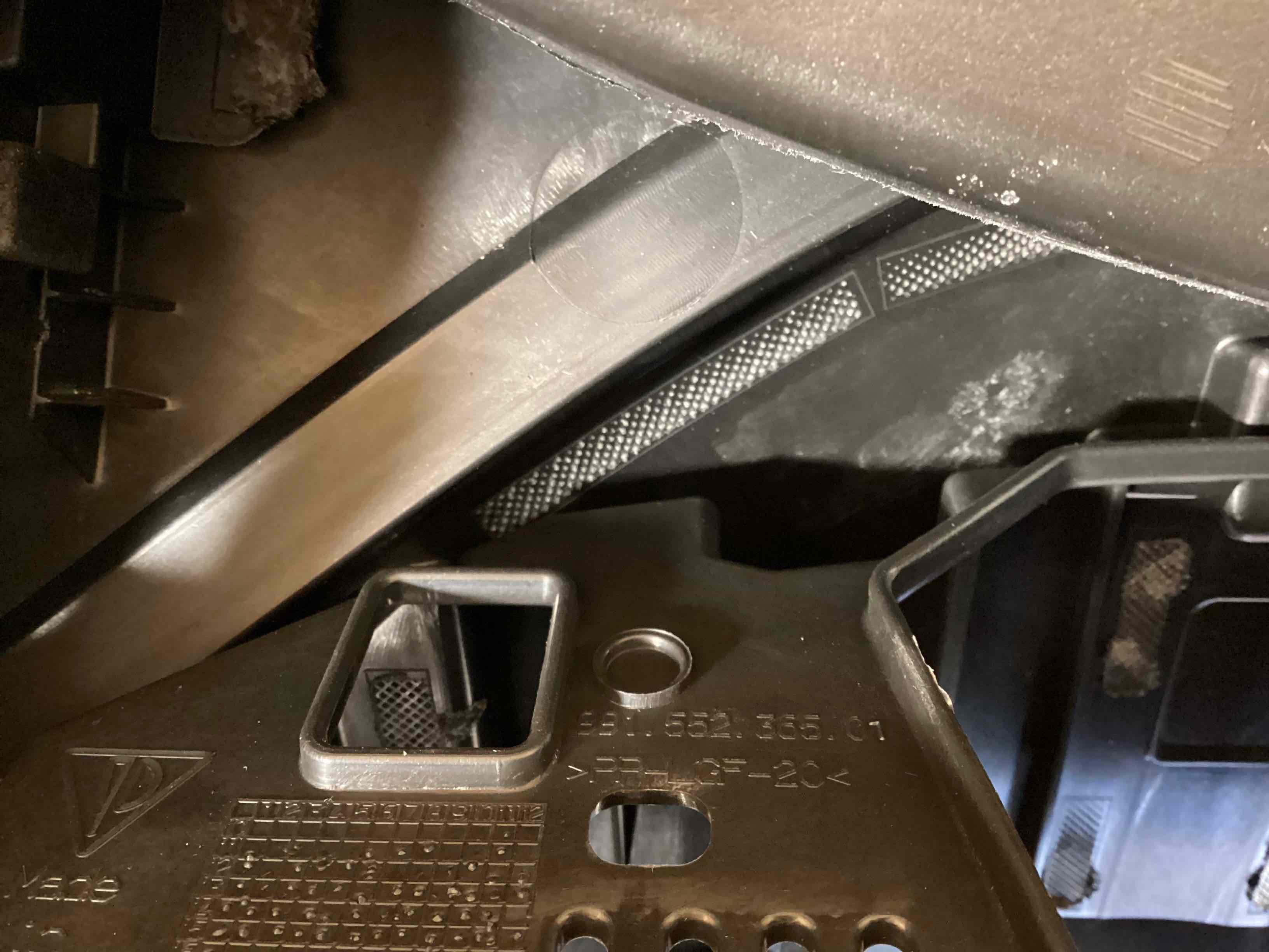Панель передня салону (торпедо) Porsche 911 310826-101