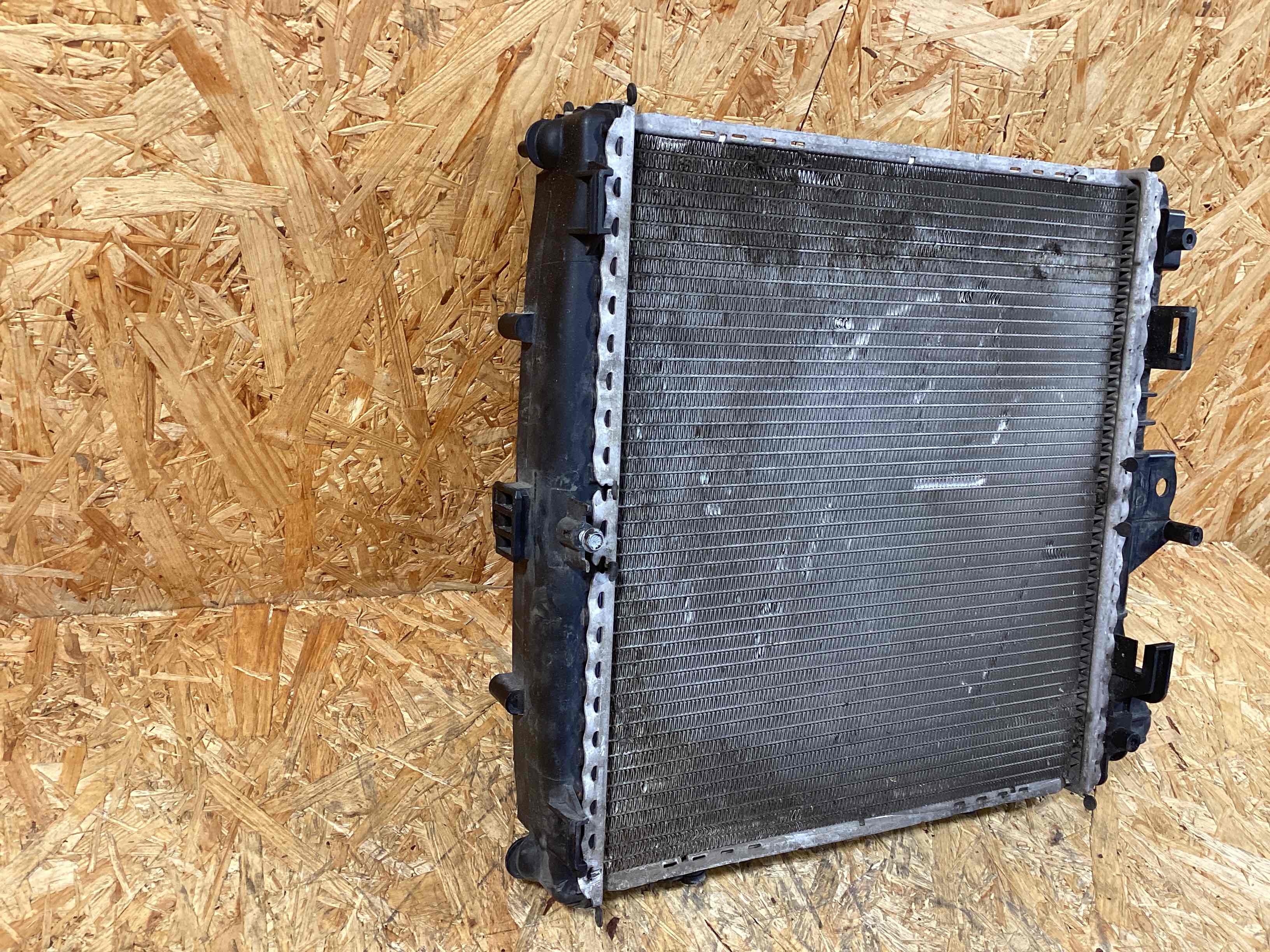 Радиатор (основной) Porsche 911 311025-109