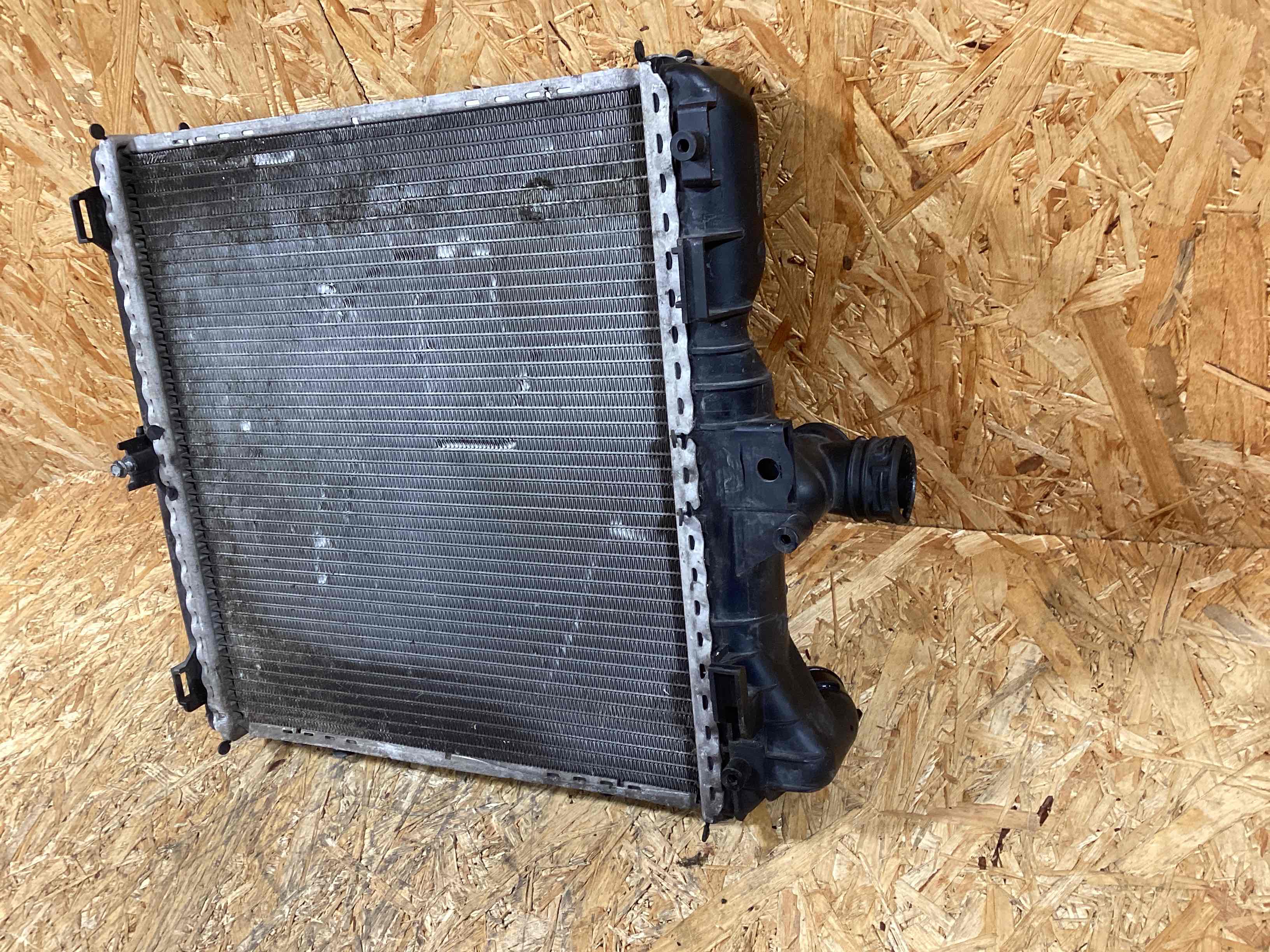 Радиатор (основной) Porsche 911 311025-109