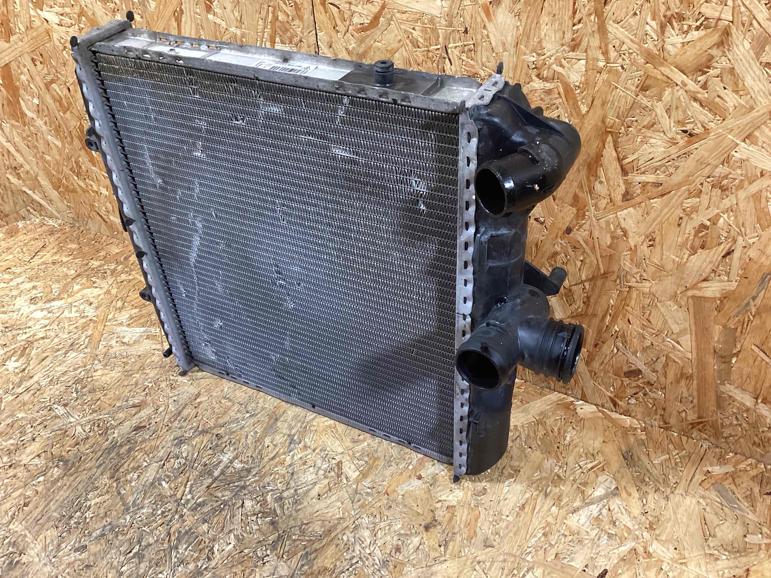 Радиатор (основной) Porsche 911 311025-109