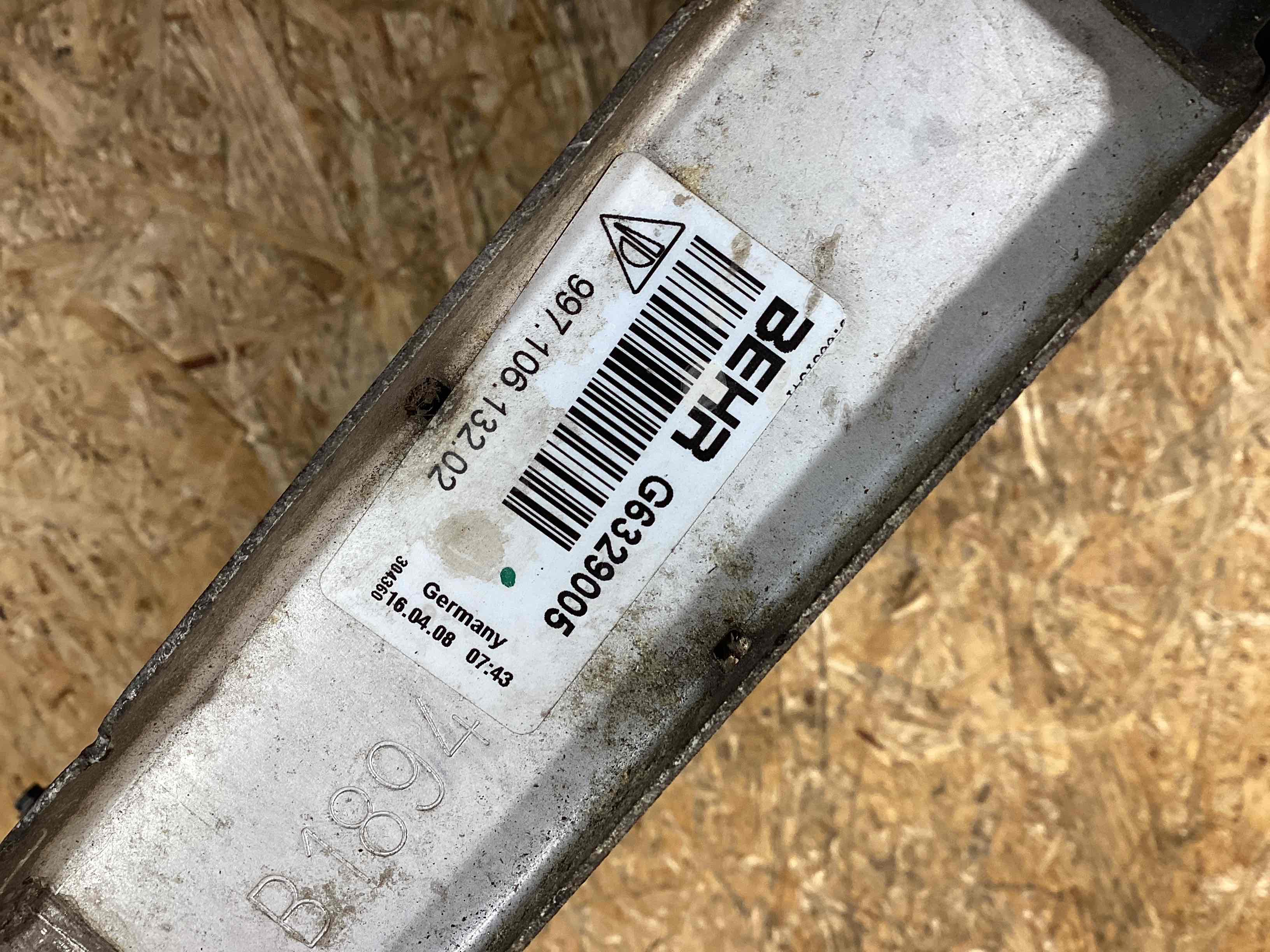 Радиатор (основной) Porsche 911 311025-109